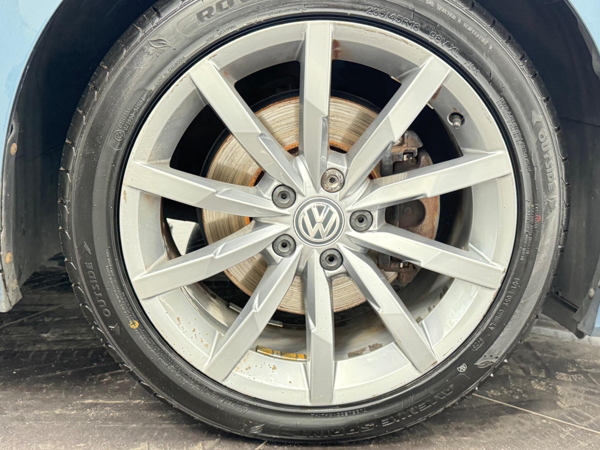 Volkswagen Passat view 60