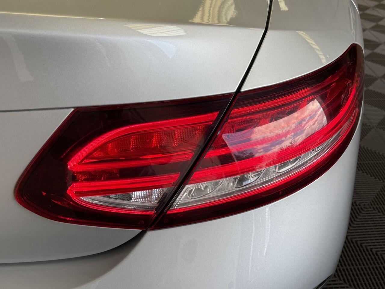 Mercedes-Benz C Class view 29