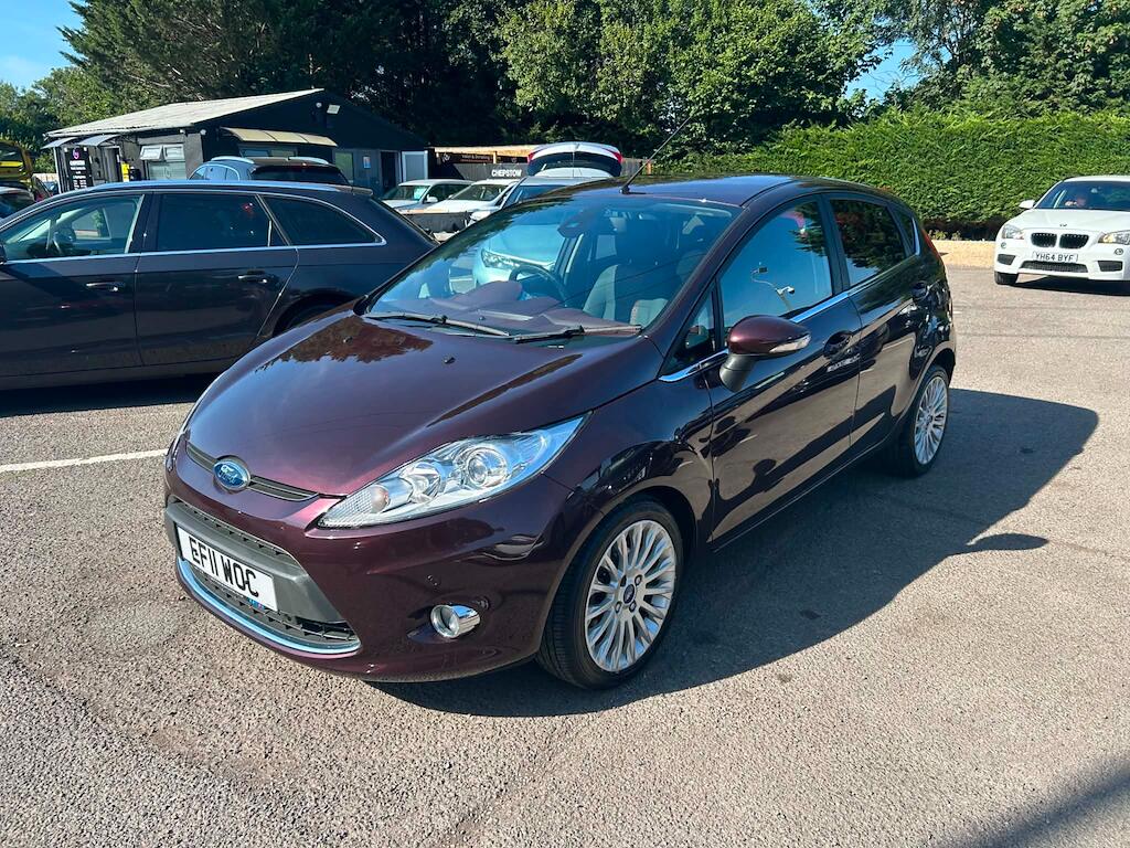 Ford Fiesta view 5