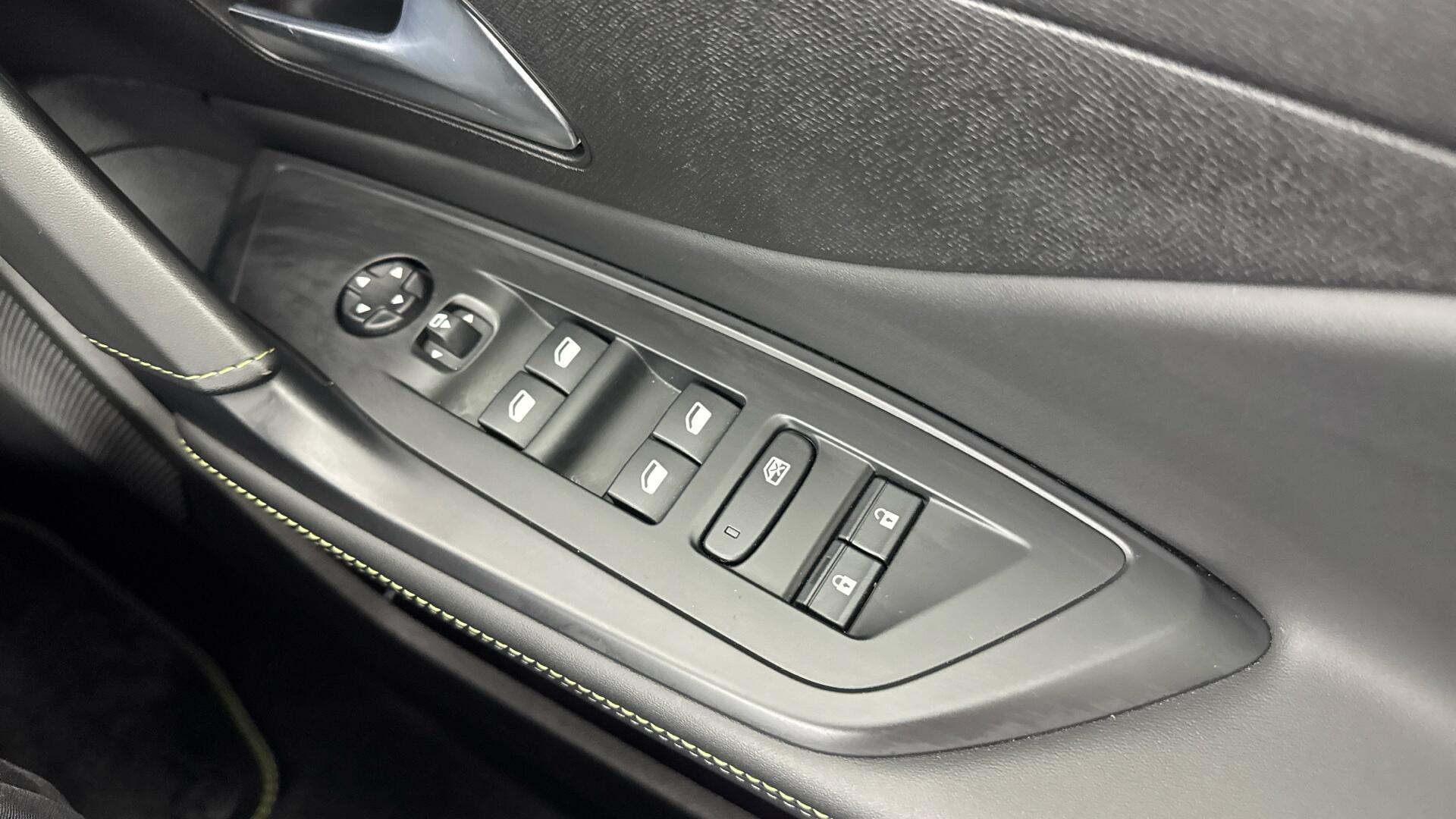 Peugeot 308 view 43