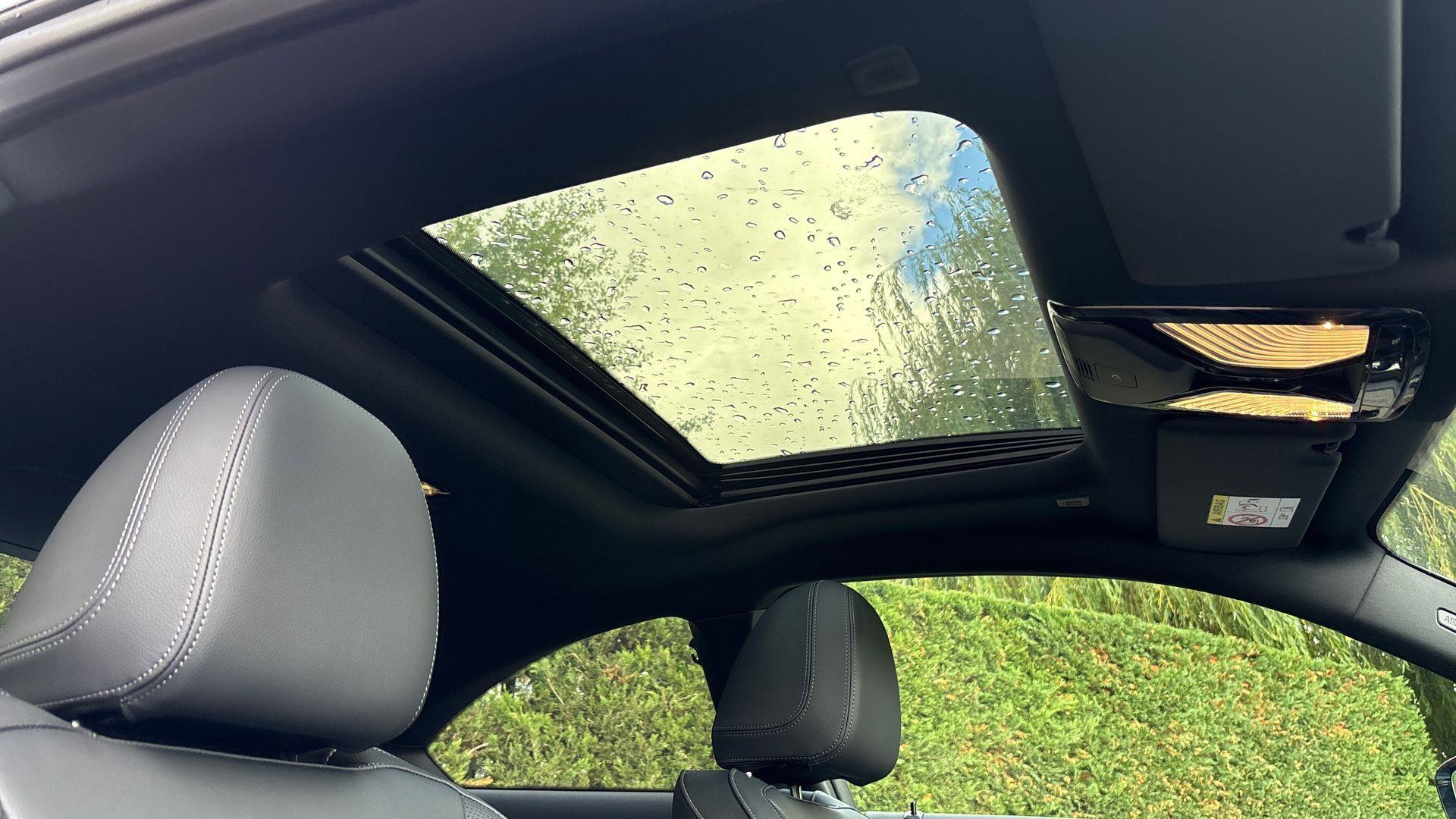 BMW 2 Series view 25