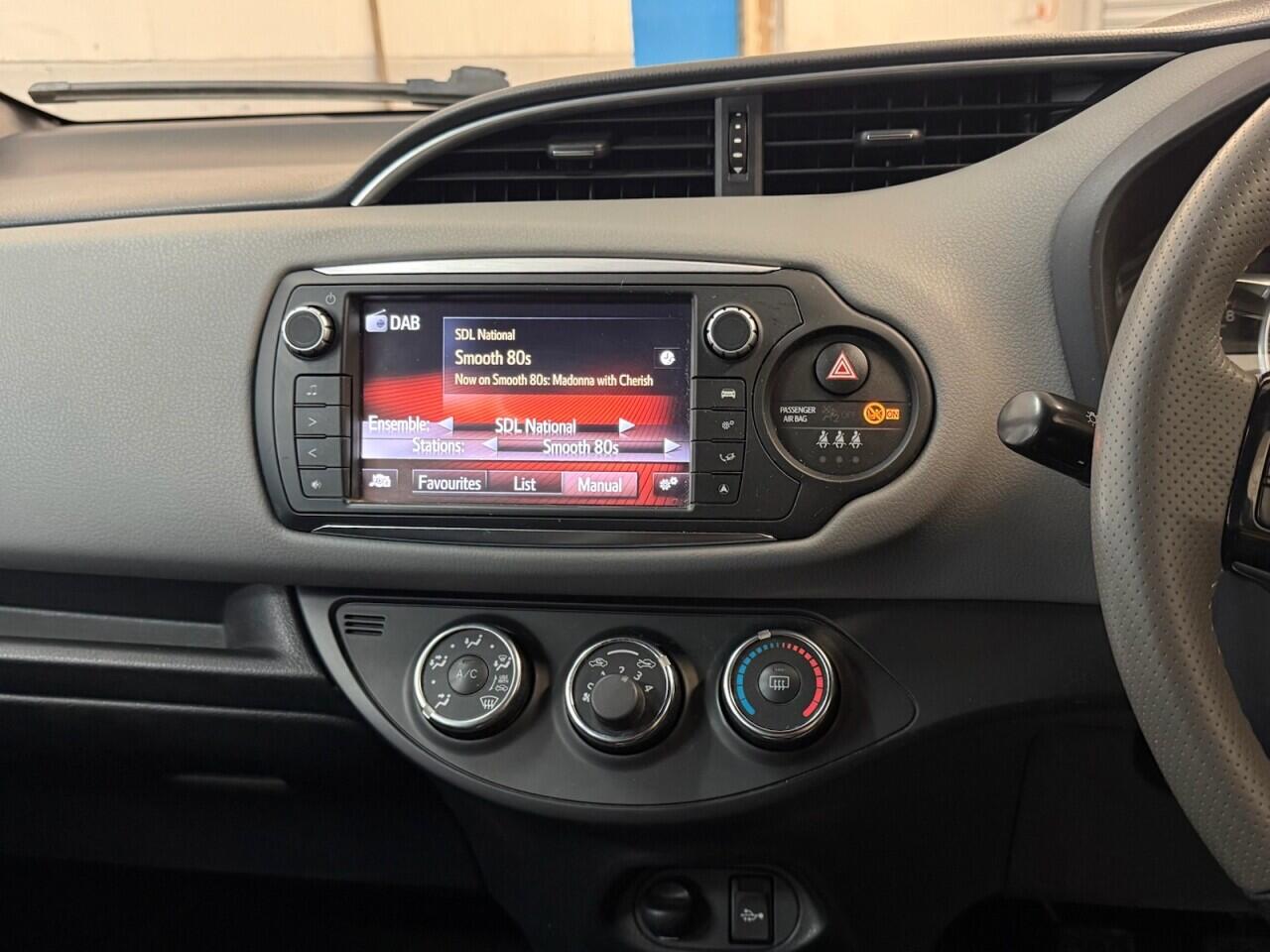 Toyota Yaris view 15