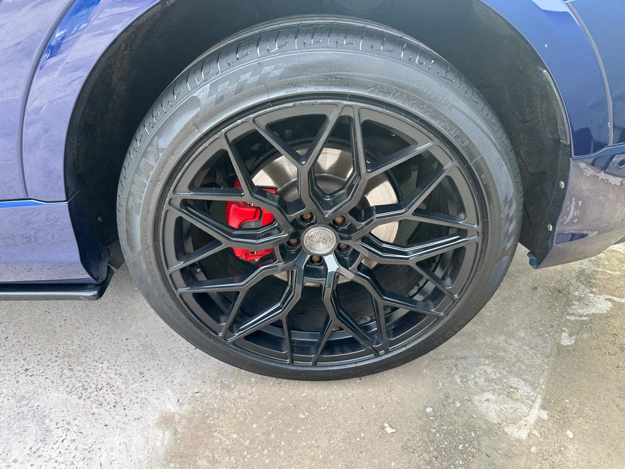 Audi Q8 view 74