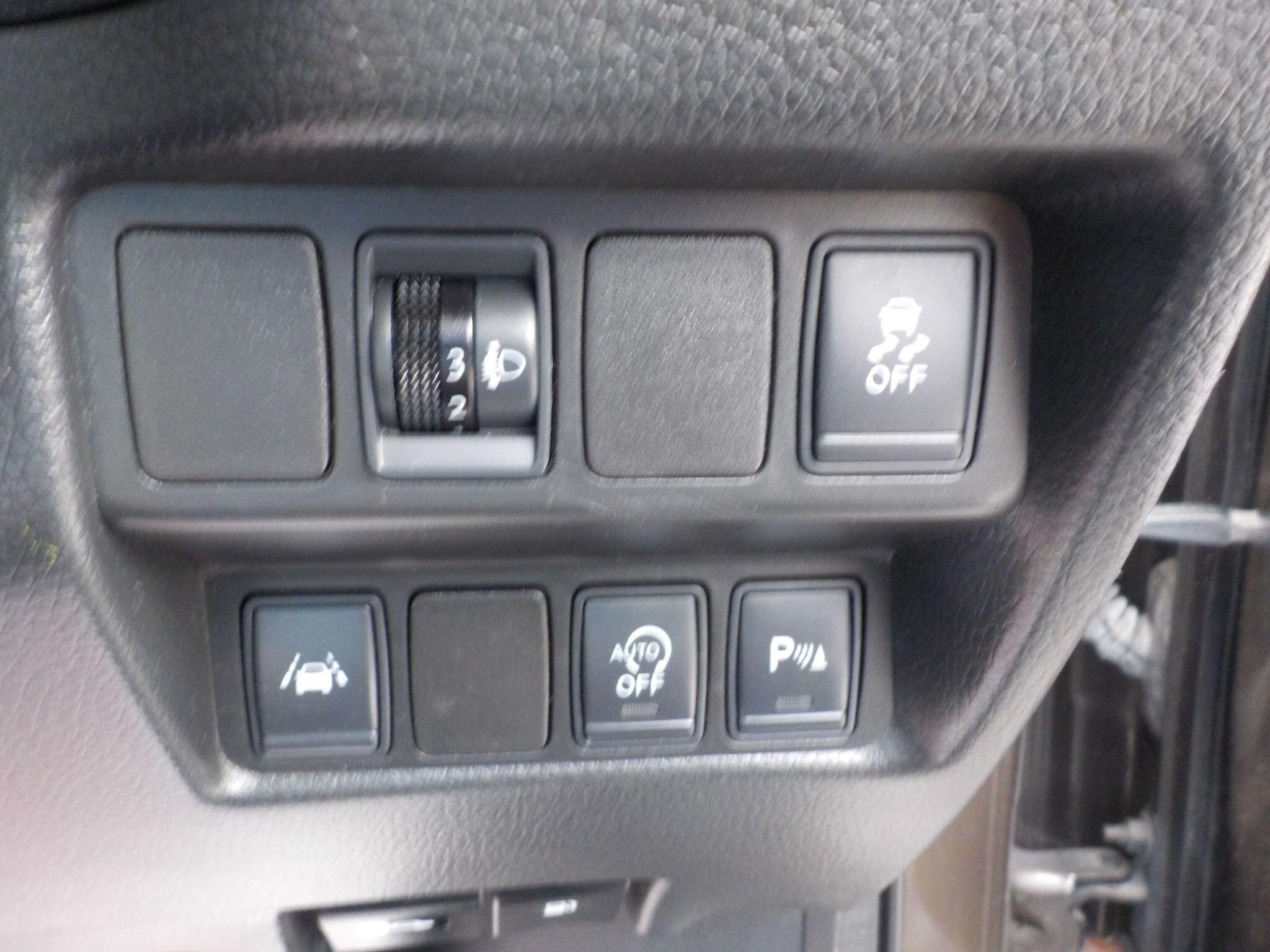 Nissan Qashqai 1.5 dCi n-tec+ 2WD Euro 5 (s/s) 5dr