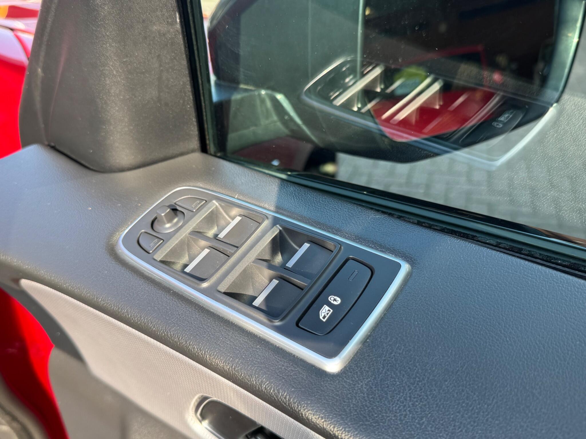 Jaguar F-Pace view 13