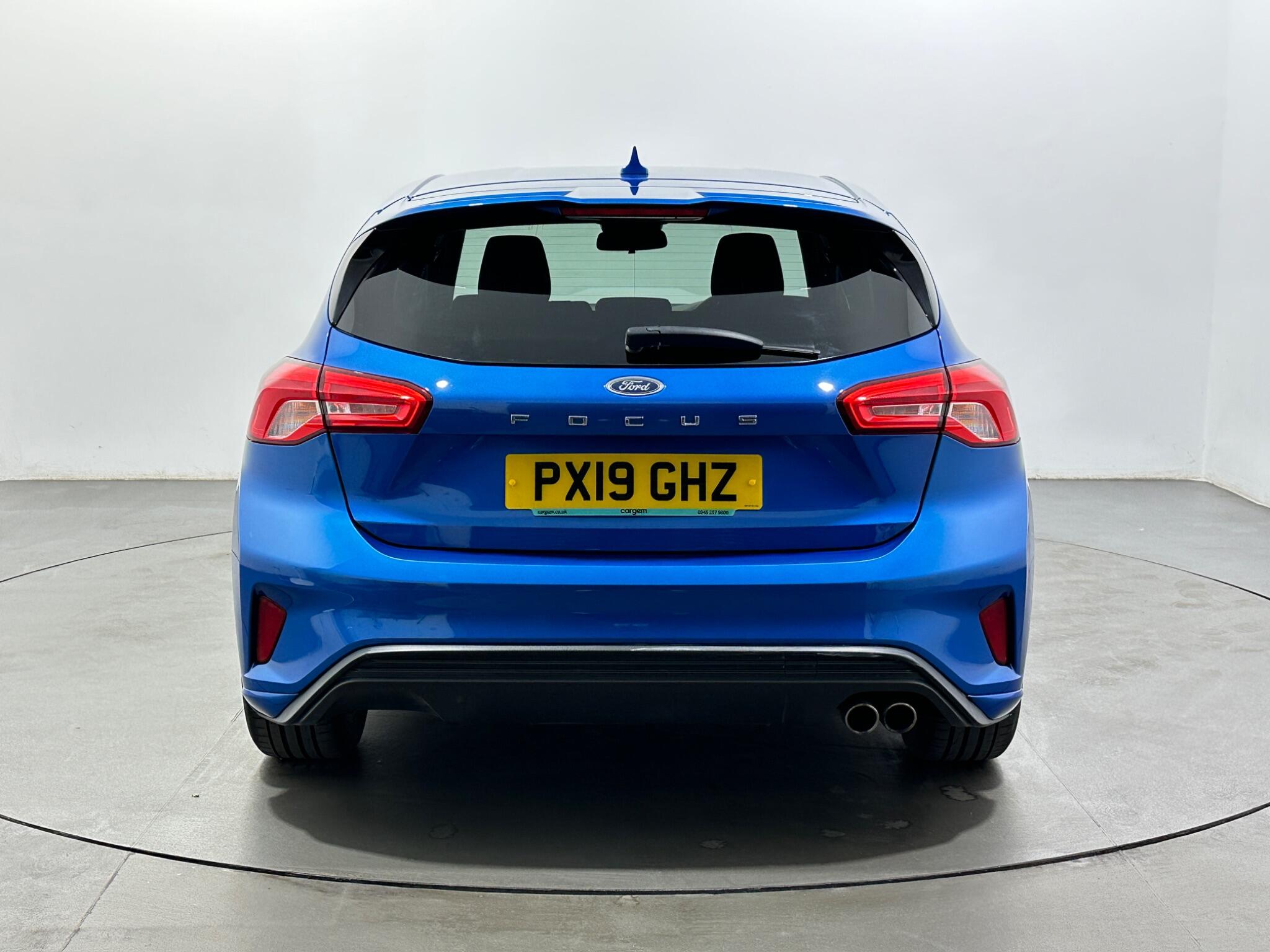 Ford Focus view 7