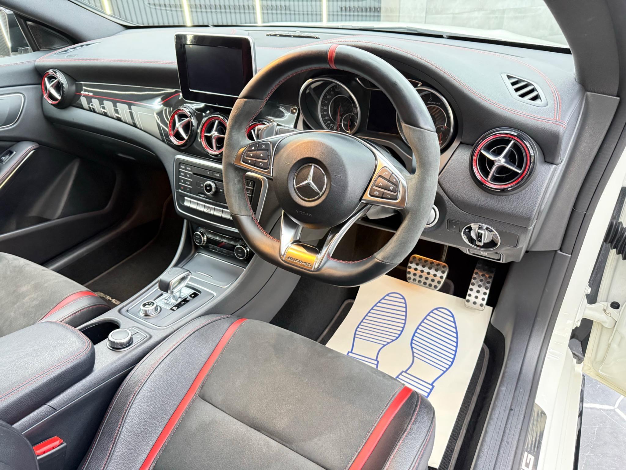 Mercedes-Benz Cla view 4
