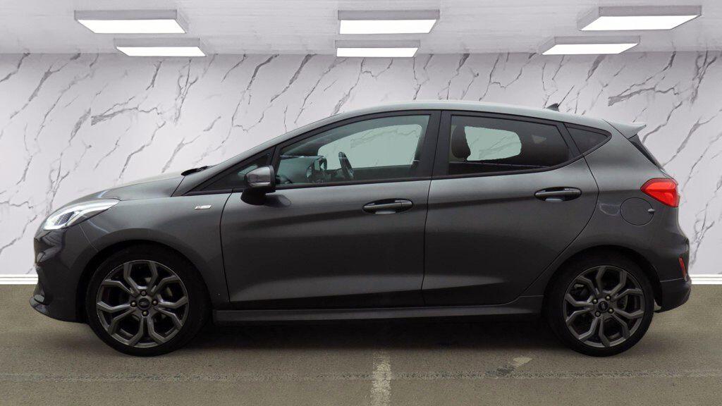 Ford Fiesta view 9