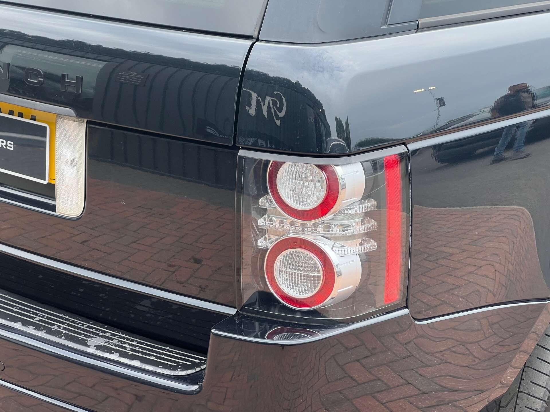 Land Rover Range Rover view 9