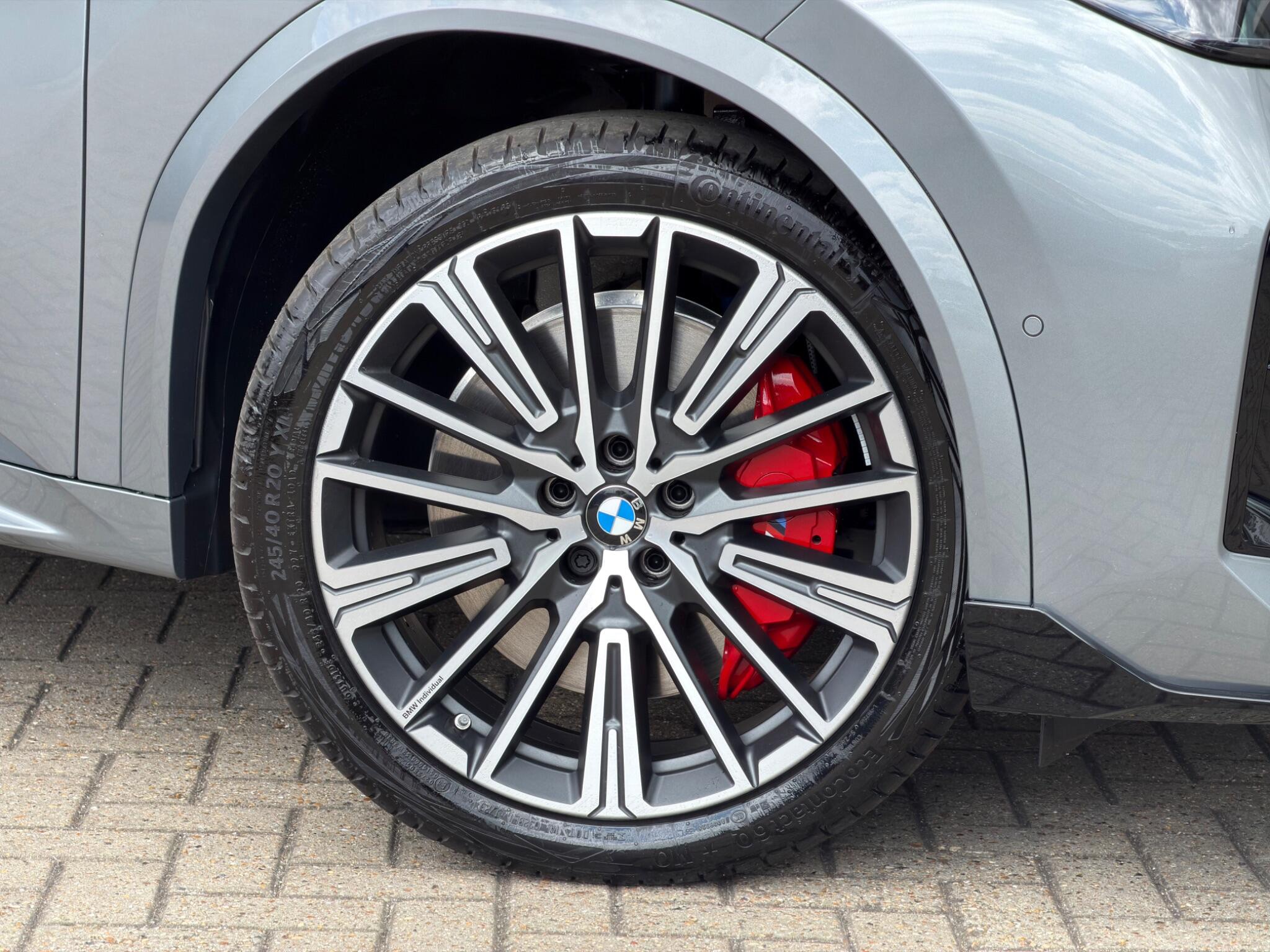 BMW X2 view 18