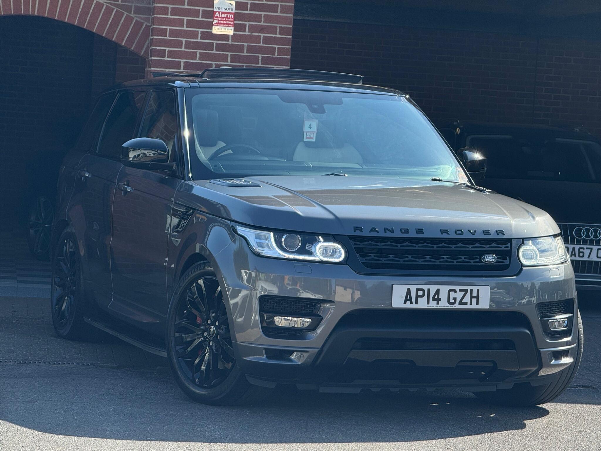 Land Rover Range Rover Sport main image