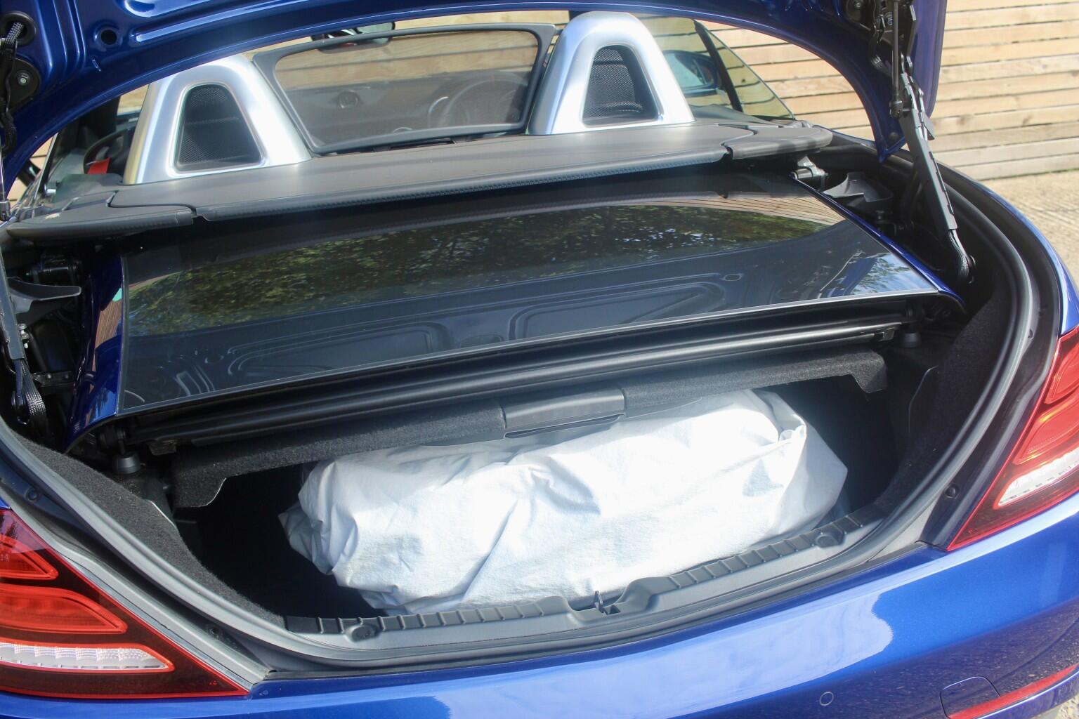 Mercedes-Benz SLC view 30