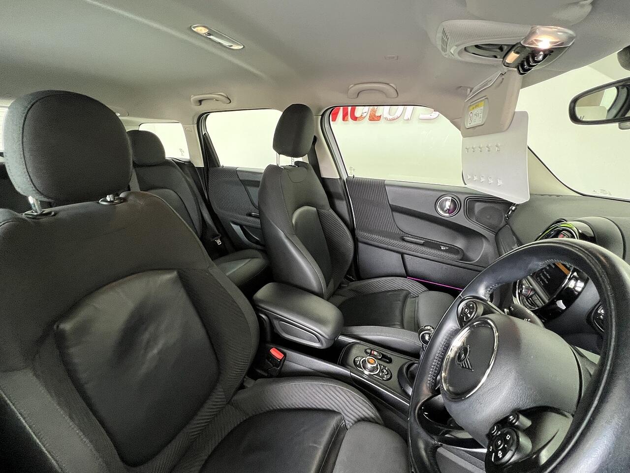 Mini Countryman view 15