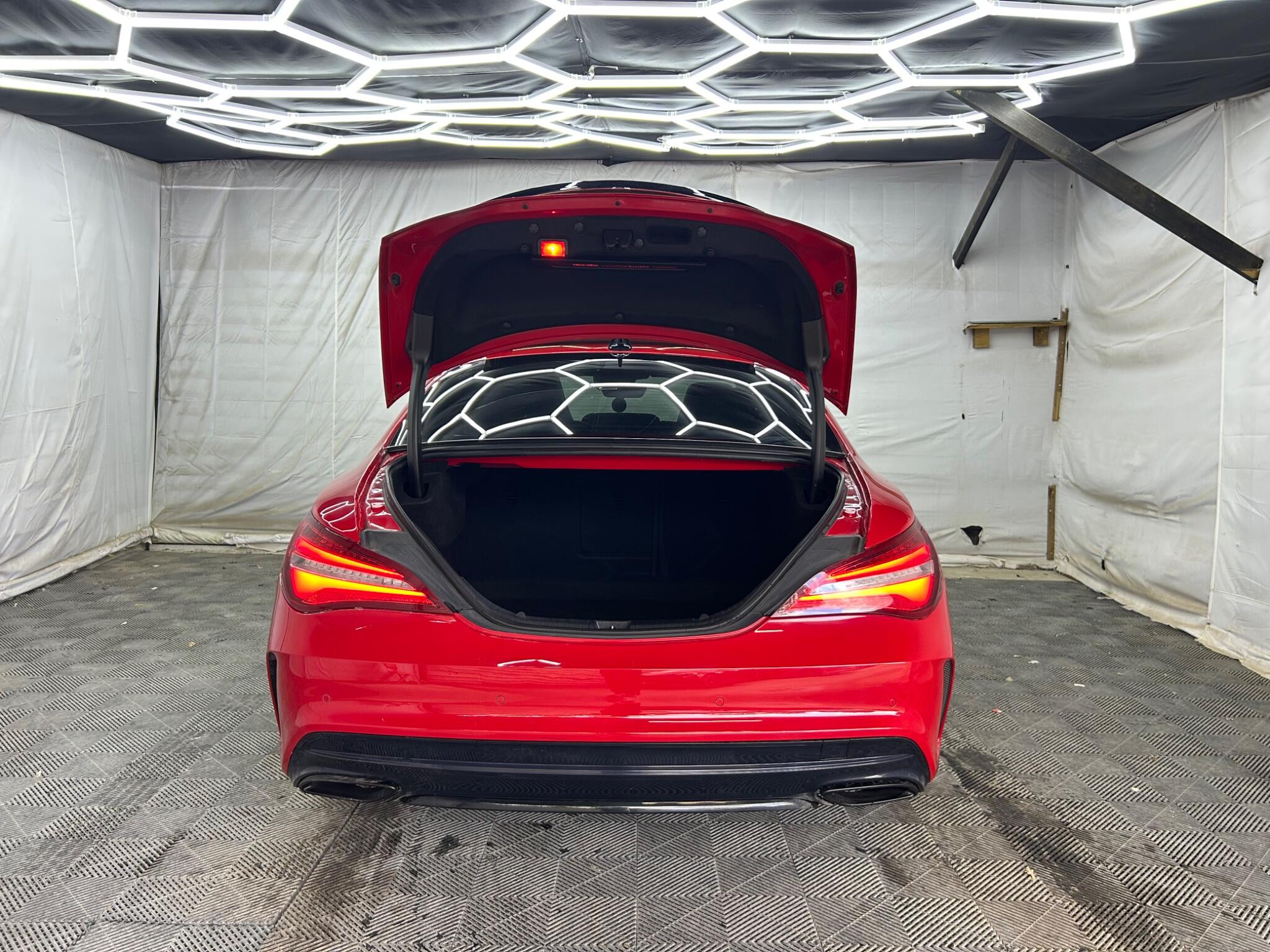 Mercedes-Benz Cla view 39