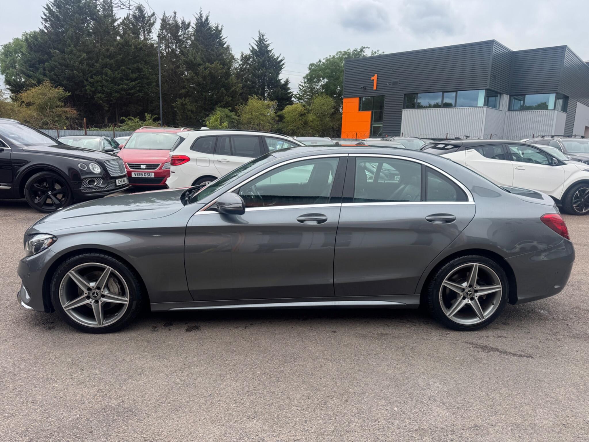Mercedes-Benz C Class view 7