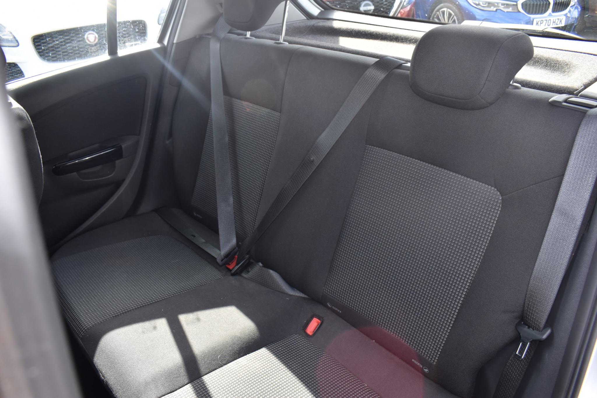 Corsa - 1.2i 16v Active 5dr - Image 13