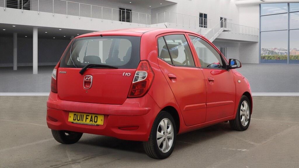 Hyundai i10 view 4