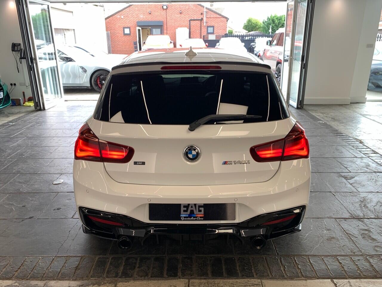 BMW 1 Series view 17