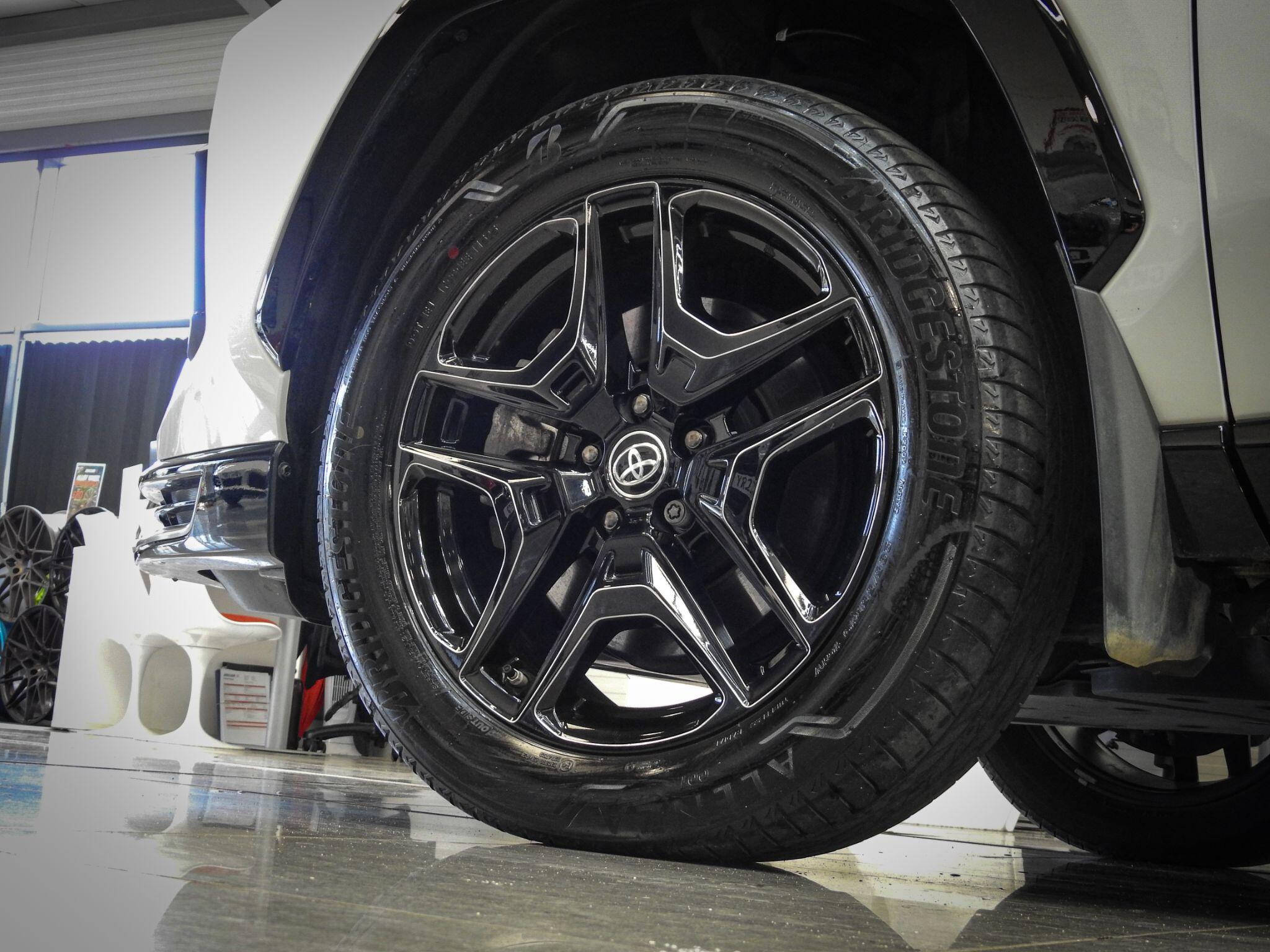 Toyota Rav4 view 20