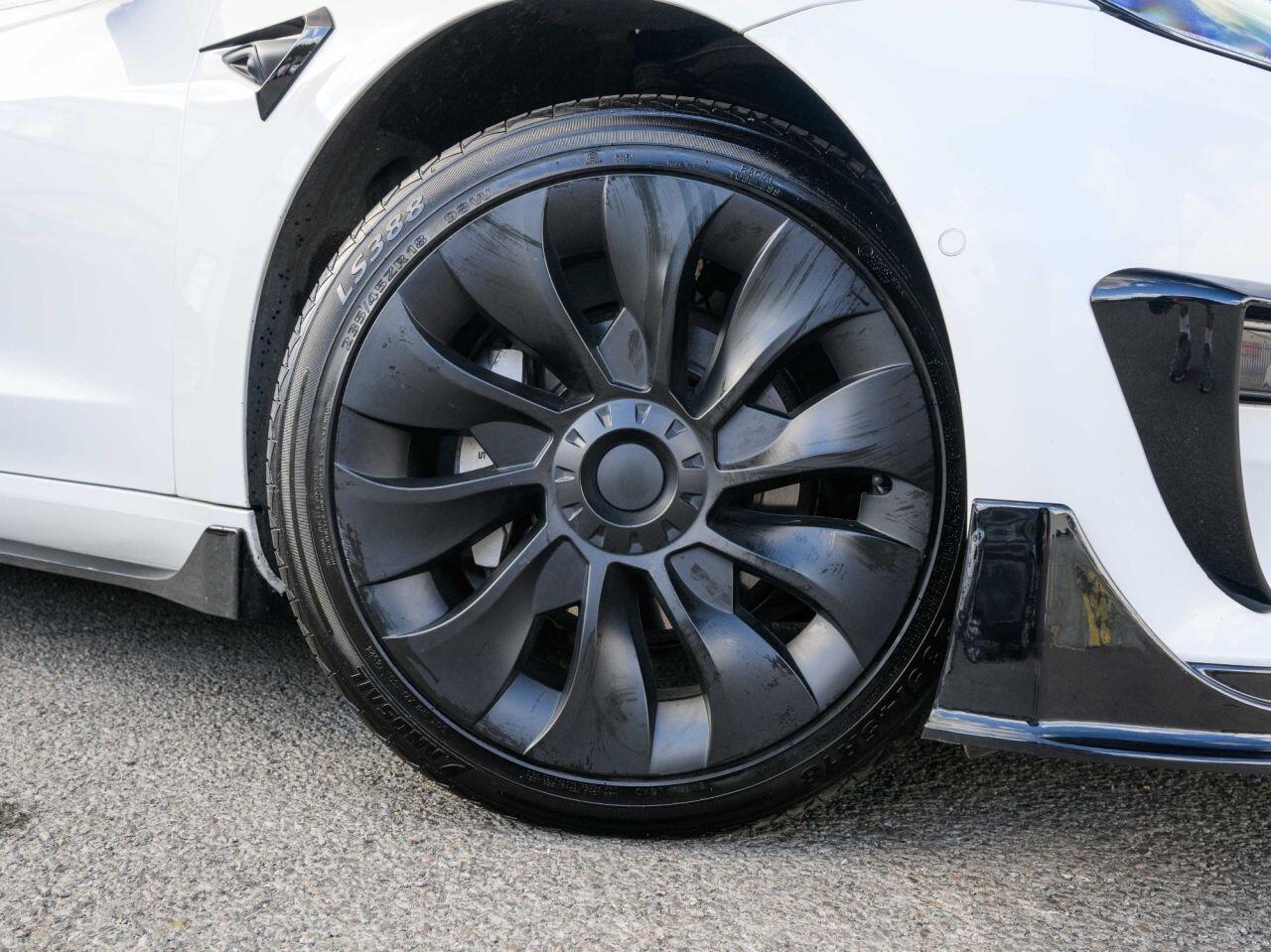 Tesla Model 3 view 12