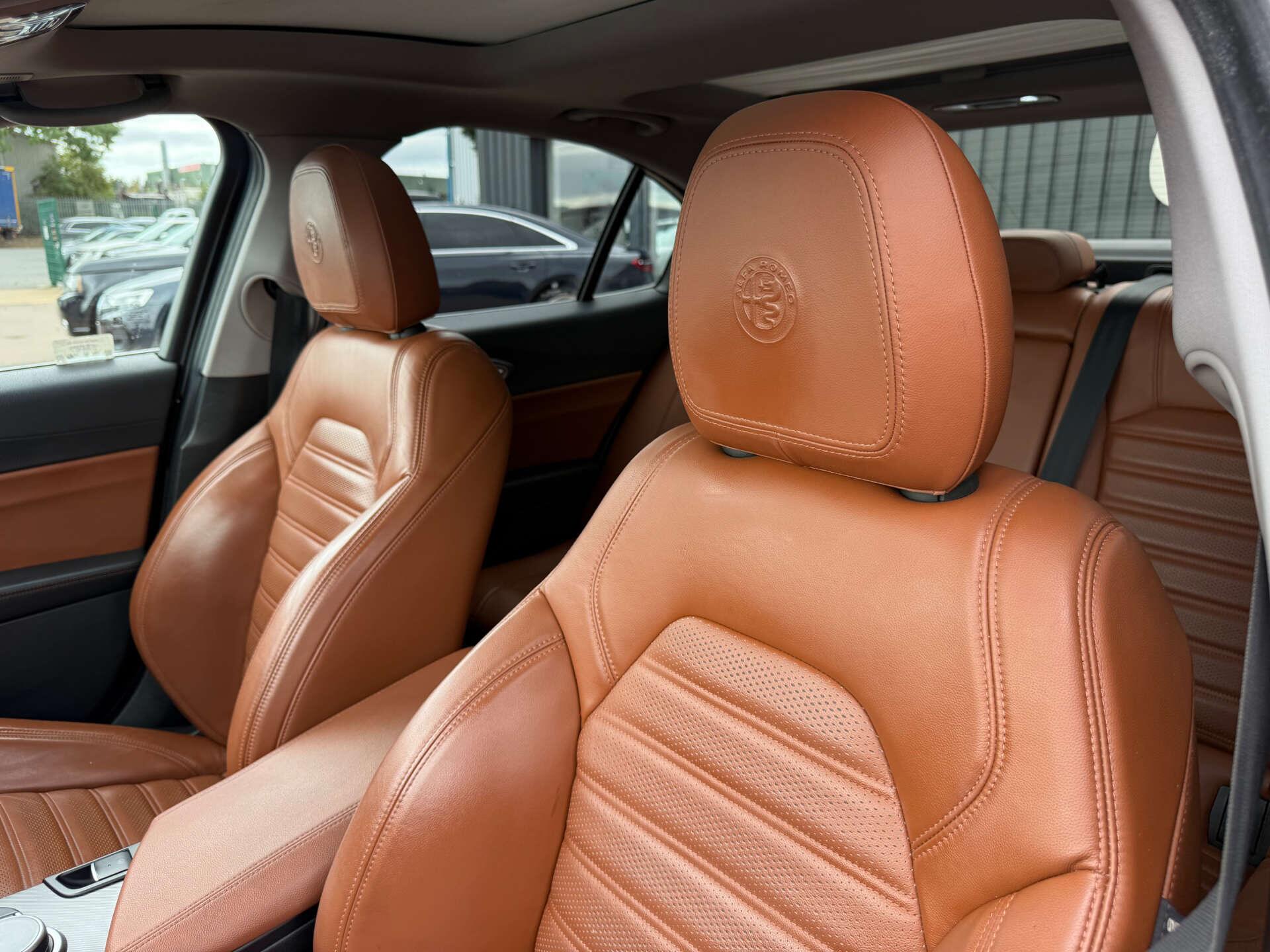 Alfa Romeo Giulia view 76