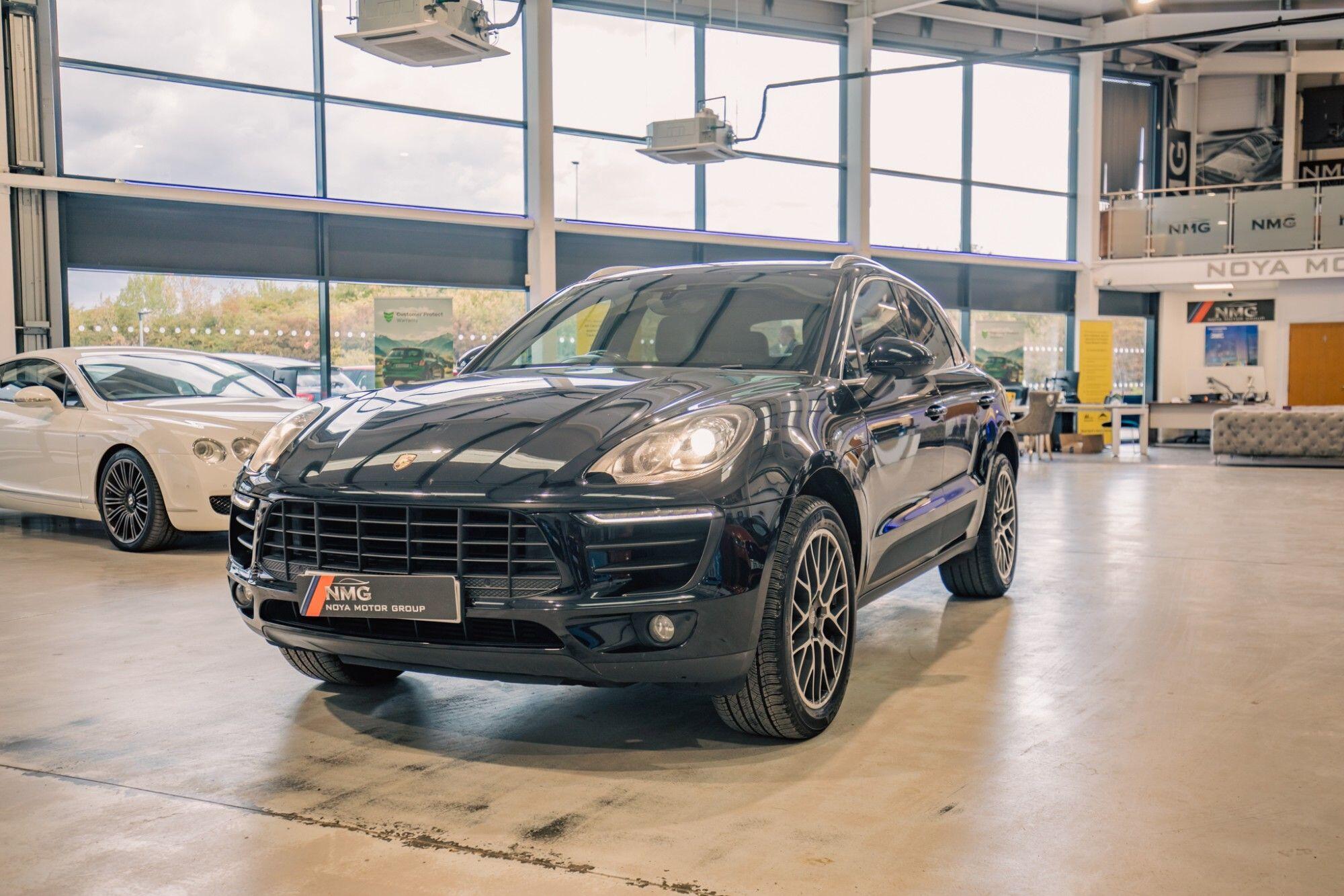 Porsche Macan view 29