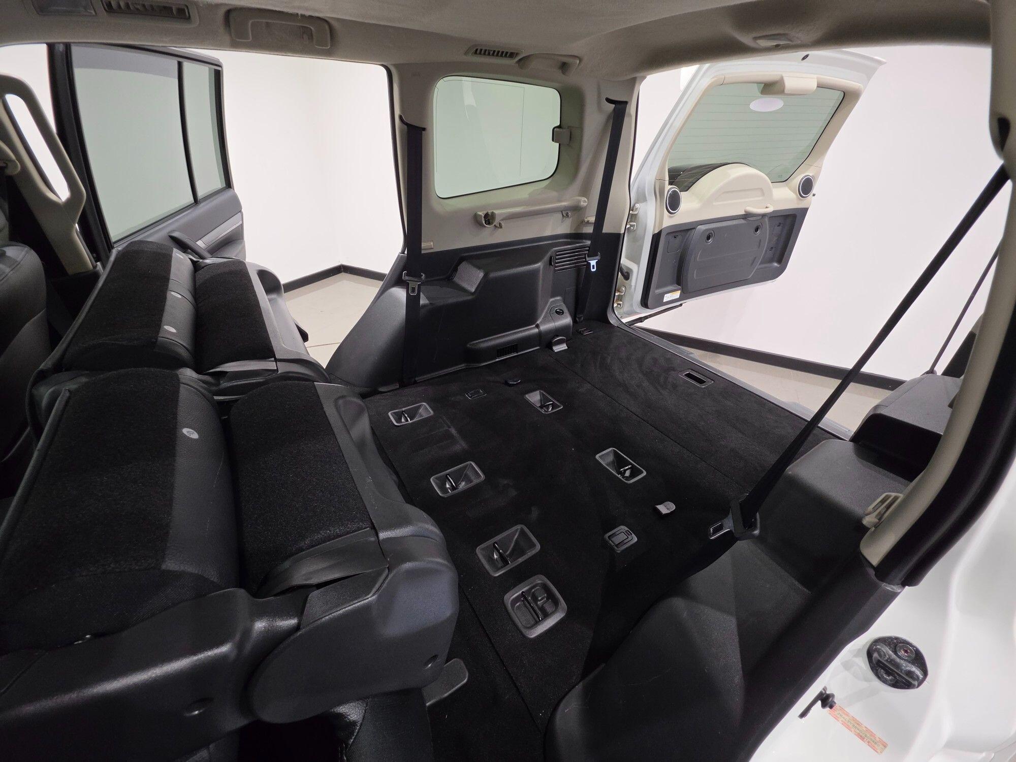 Mitsubishi Shogun view 59