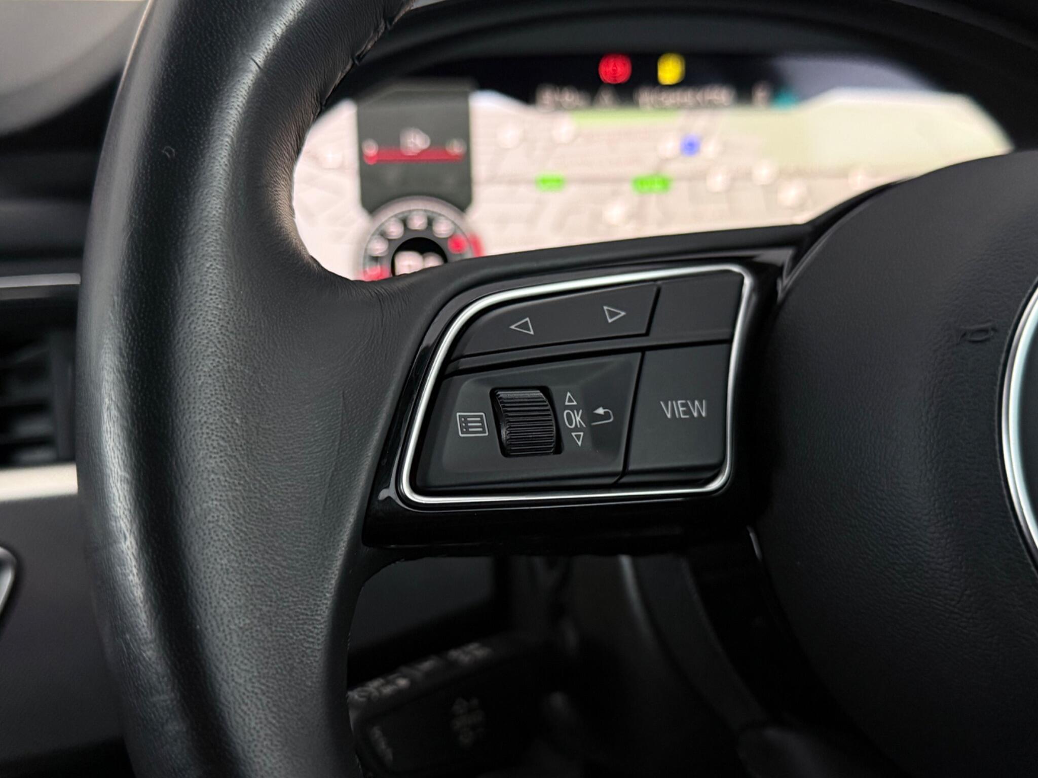 Audi A4 view 13