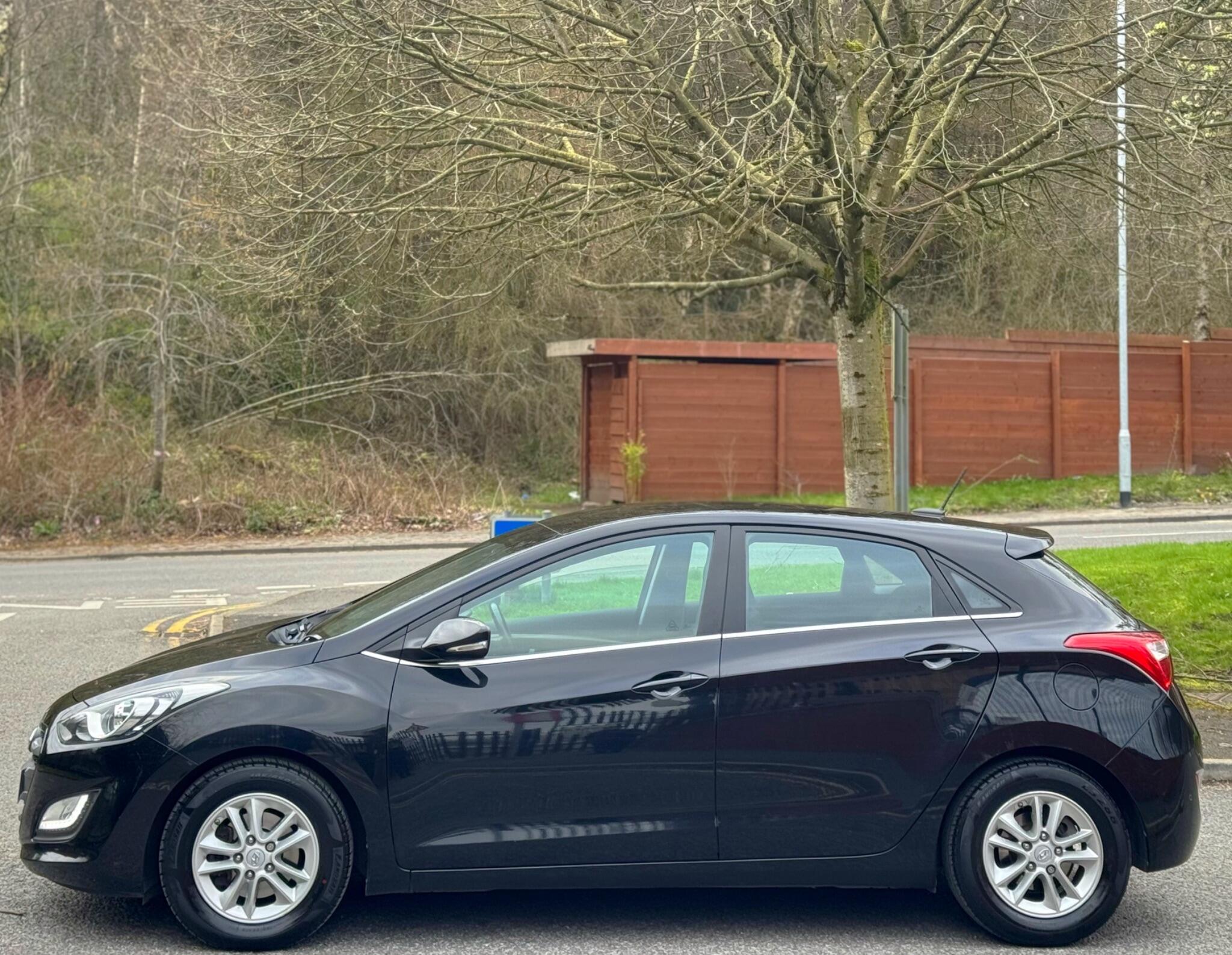 2016 Hyundai i30 1.6 CRDi Blue Drive SE Nav Euro 6 (s/s) 5dr image 22