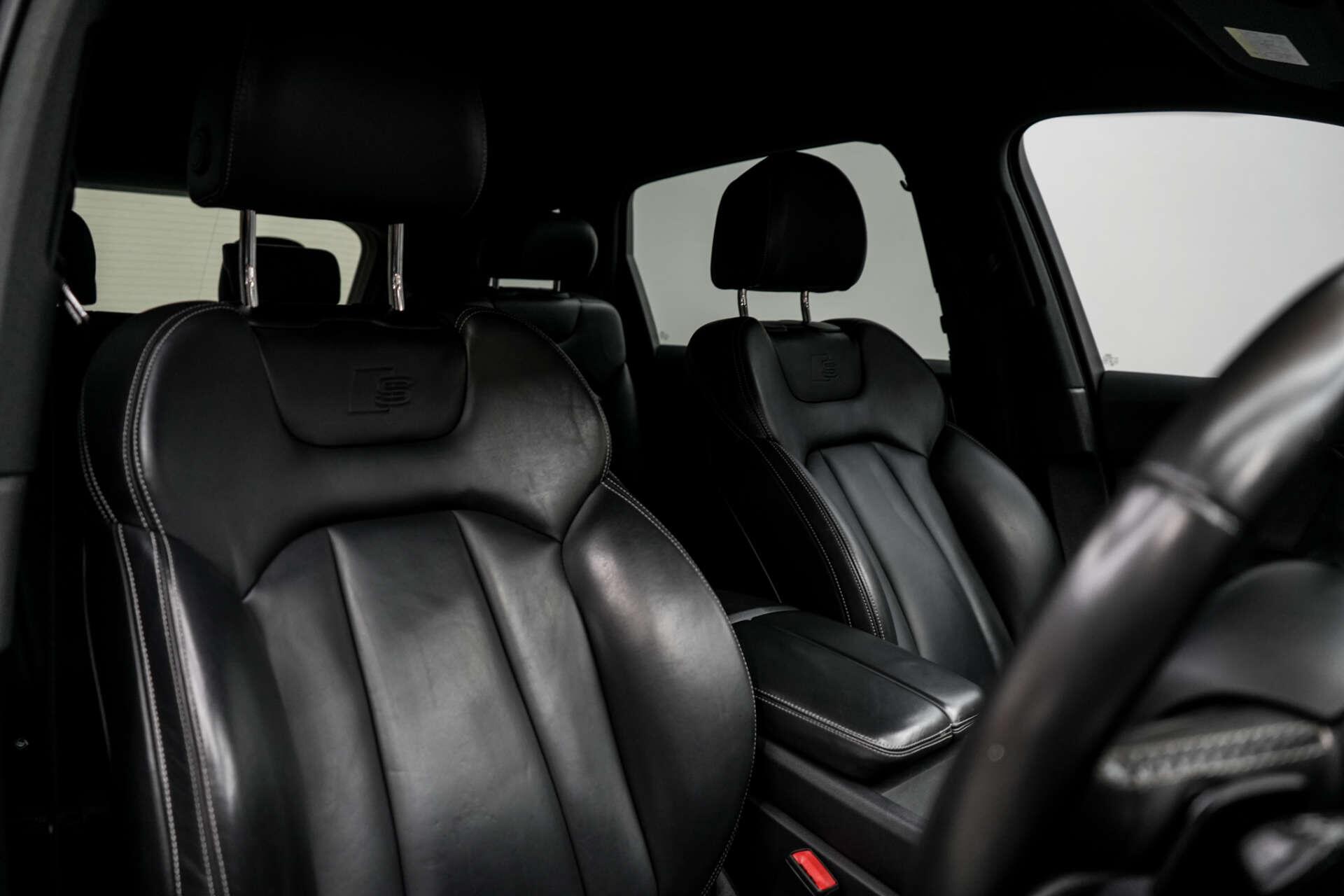 Audi SQ7 view 13