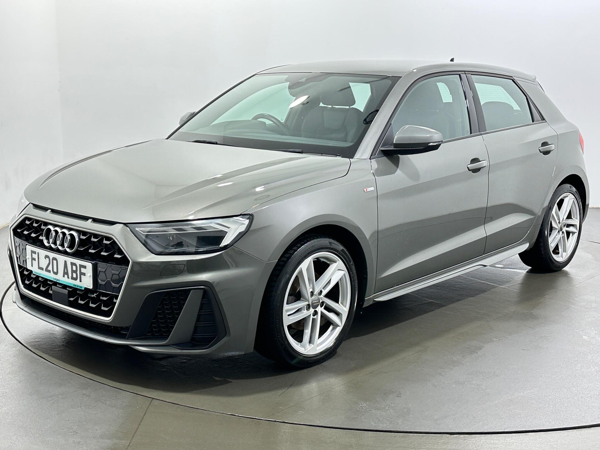 Audi A1 view 4
