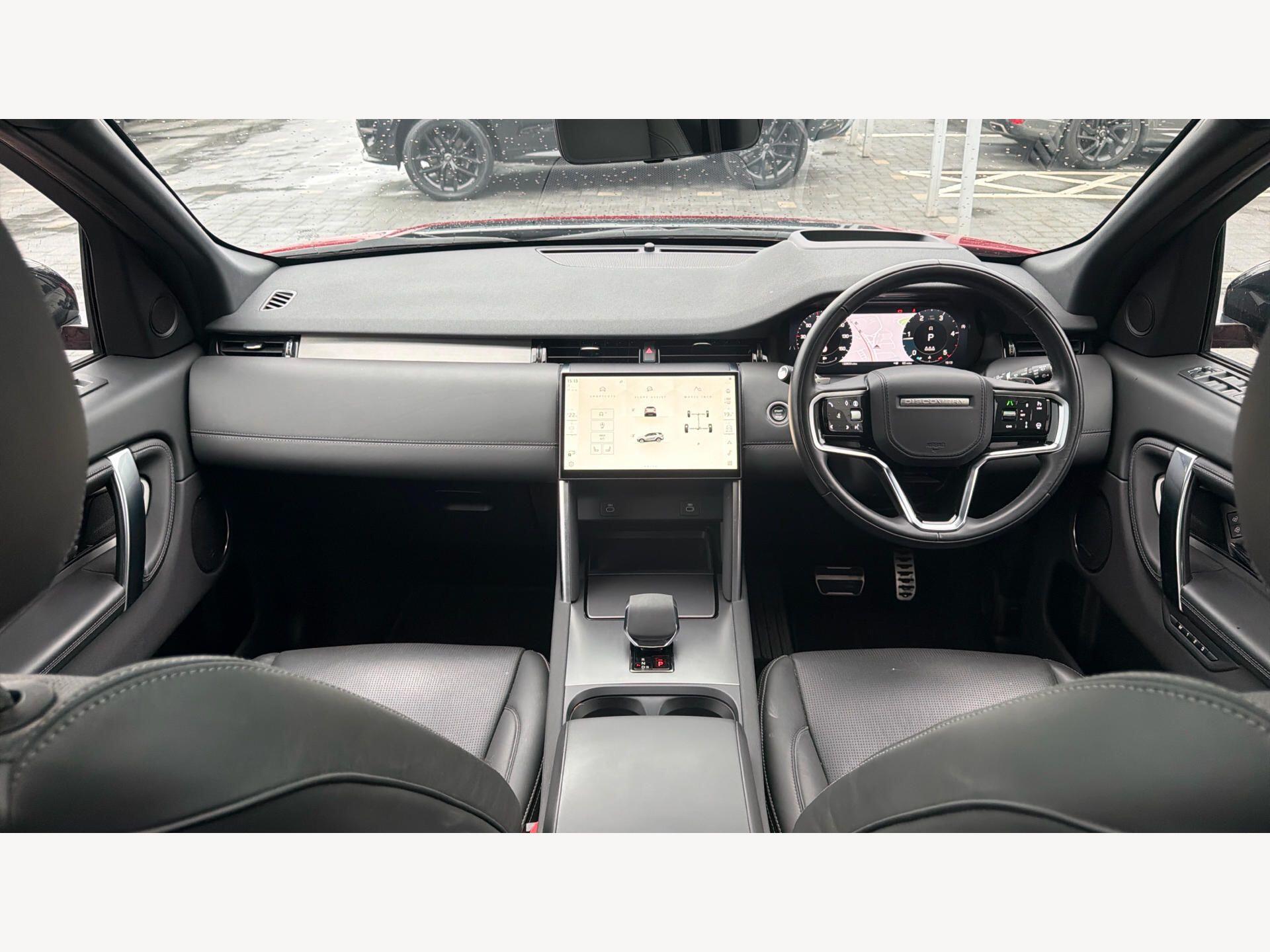 Land Rover Discovery Sport view 11