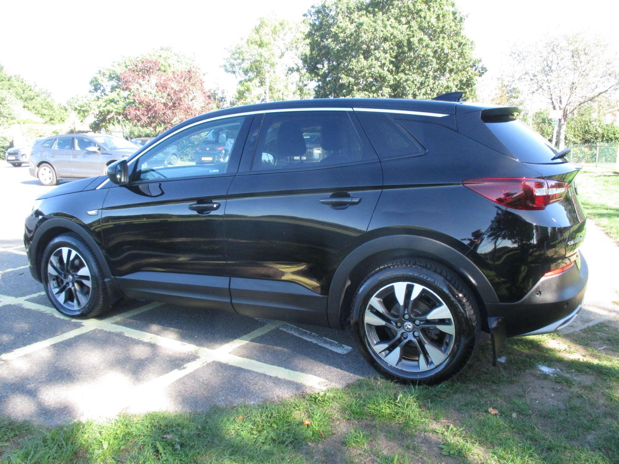 Vauxhall Grandland X view 13