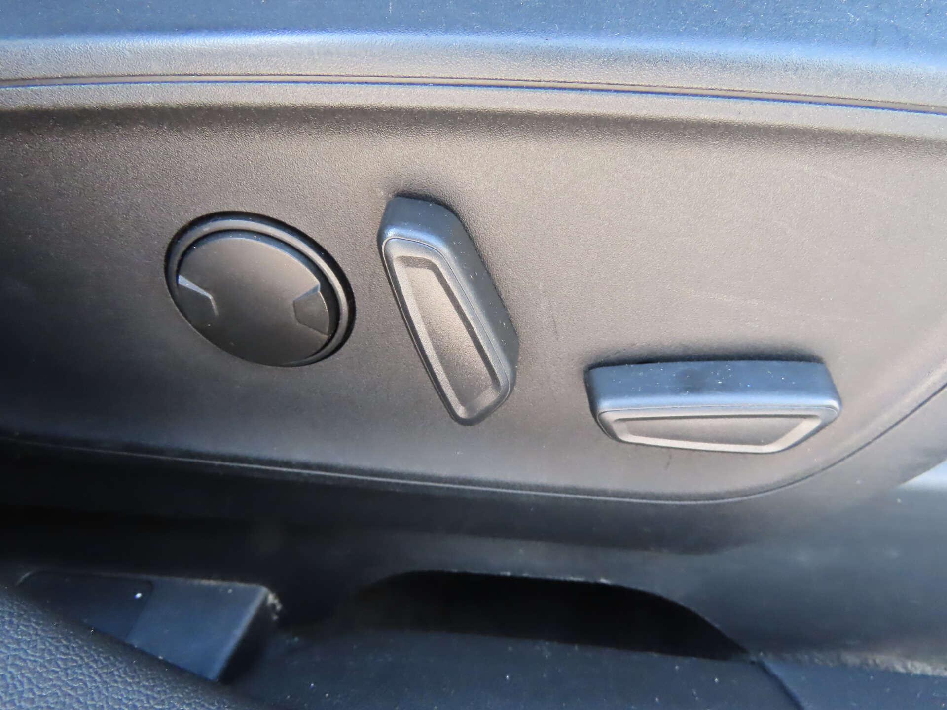 Ford Kuga view 12