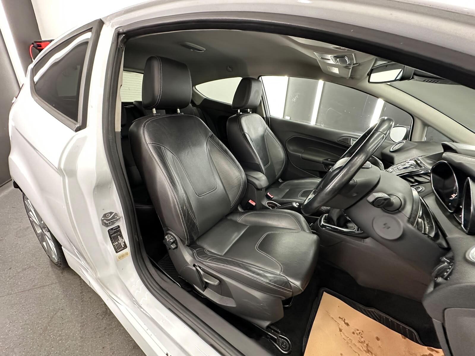 Ford Fiesta view 23