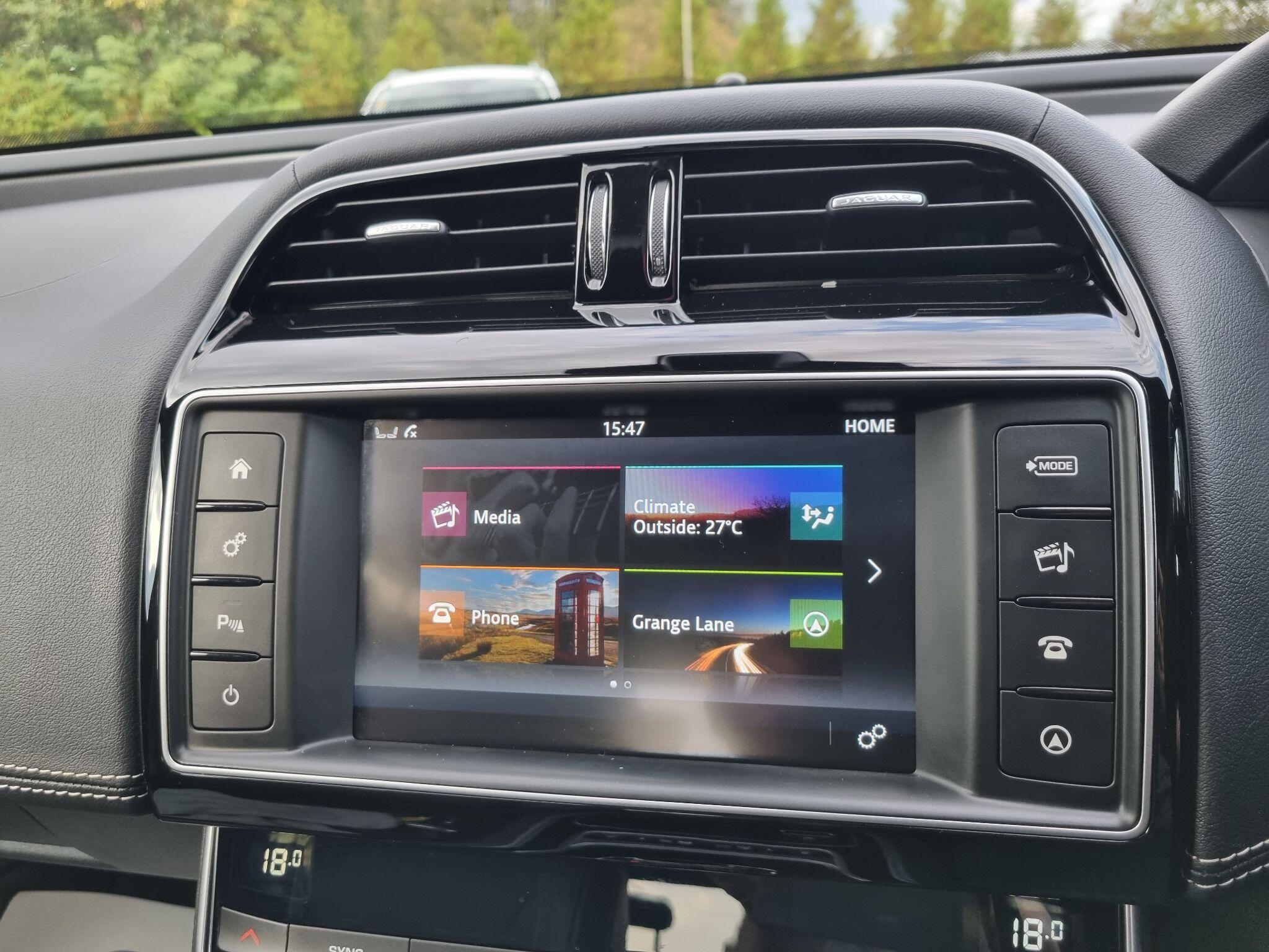 Jaguar Xe view 67