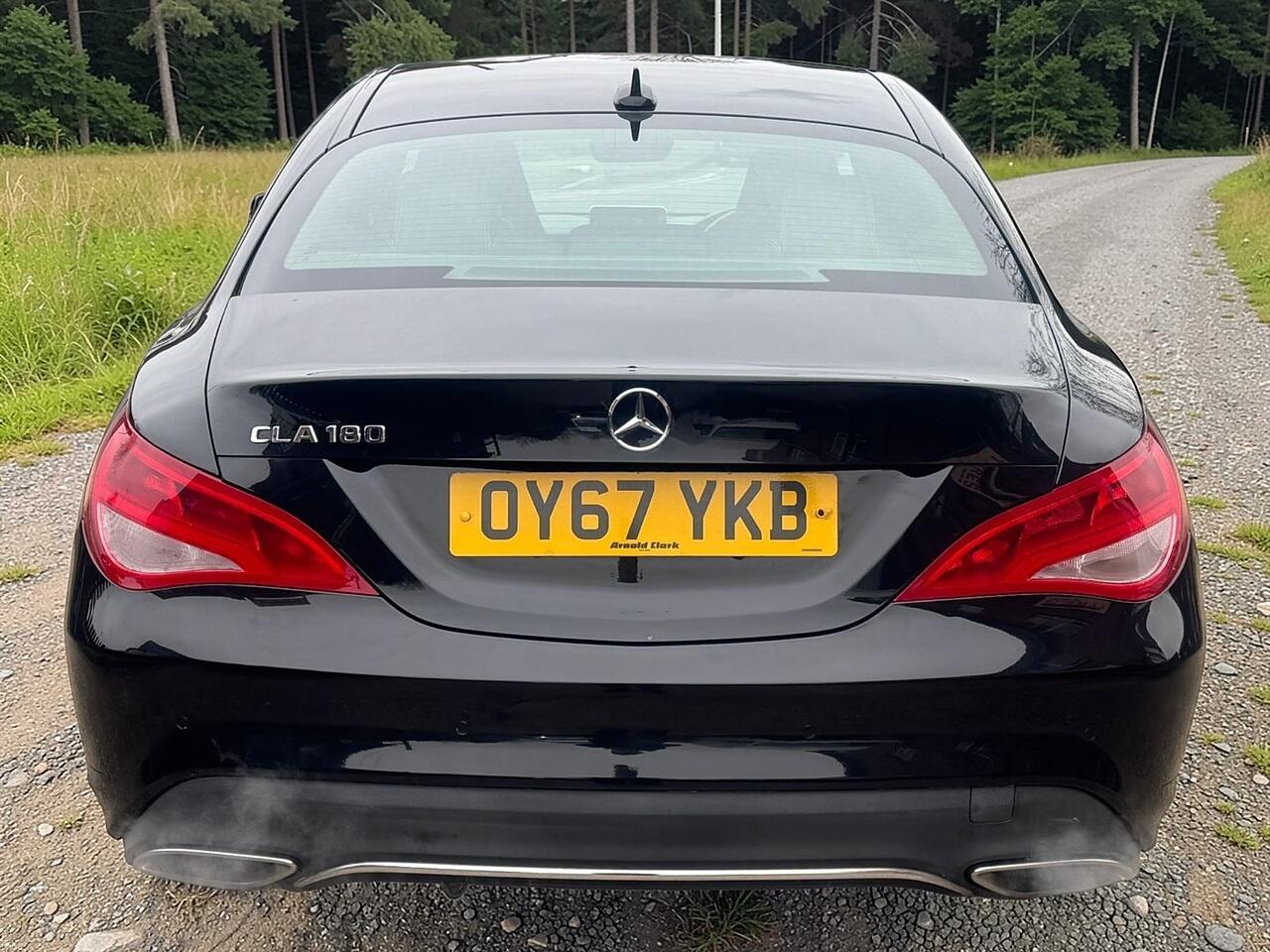 Mercedes-Benz Cla view 23