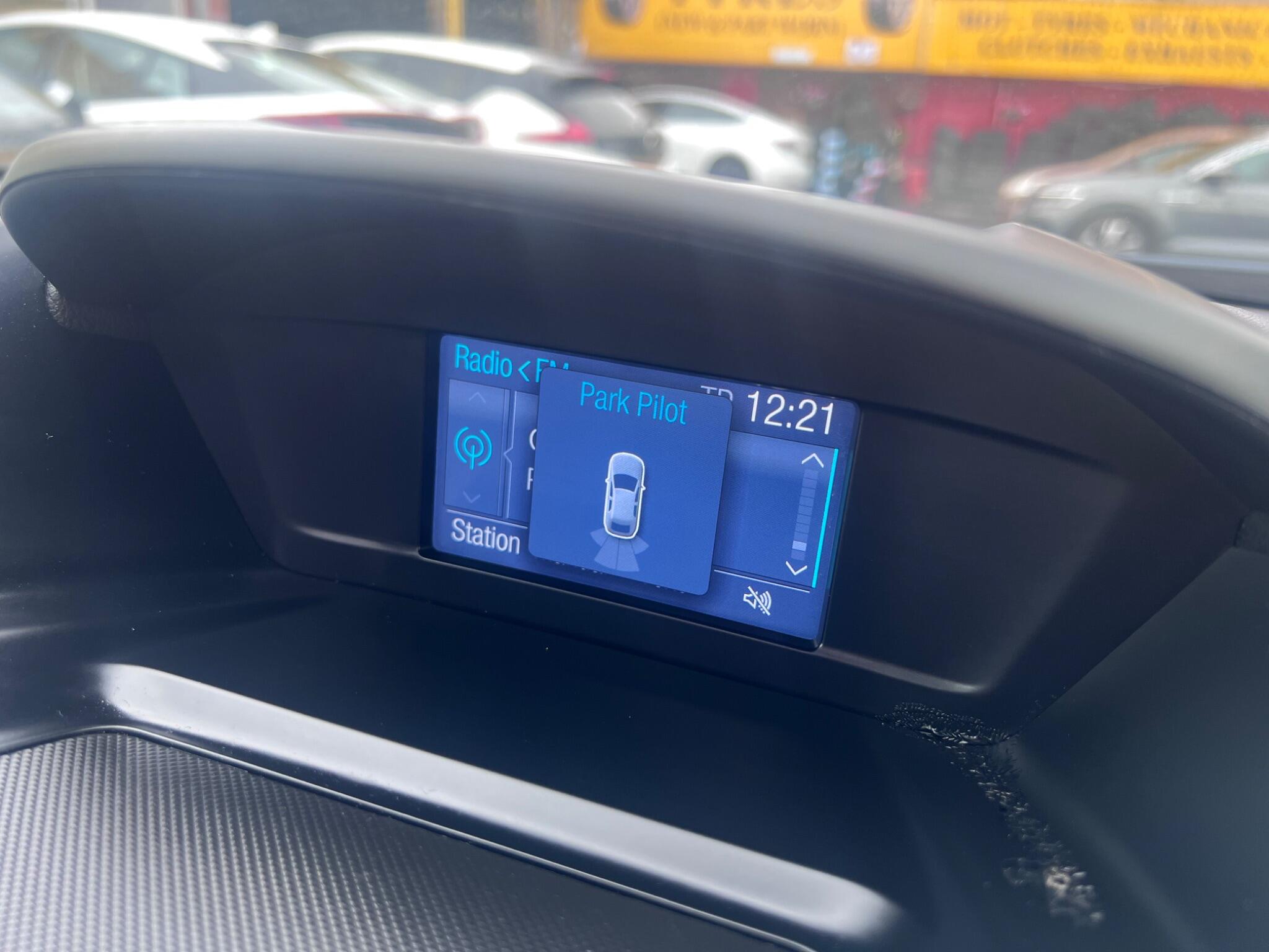 Ford Kuga view 21
