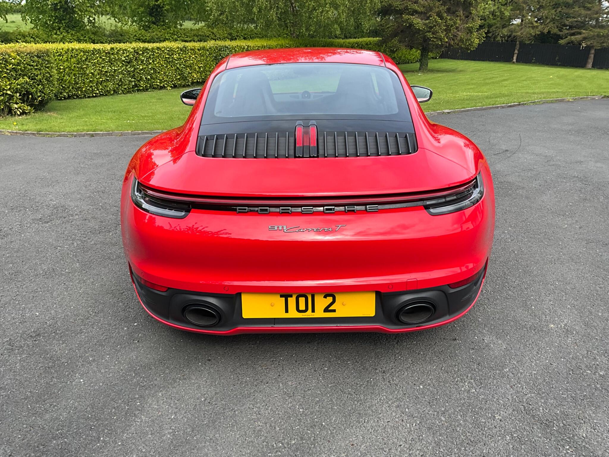 Porsche 911 view 4