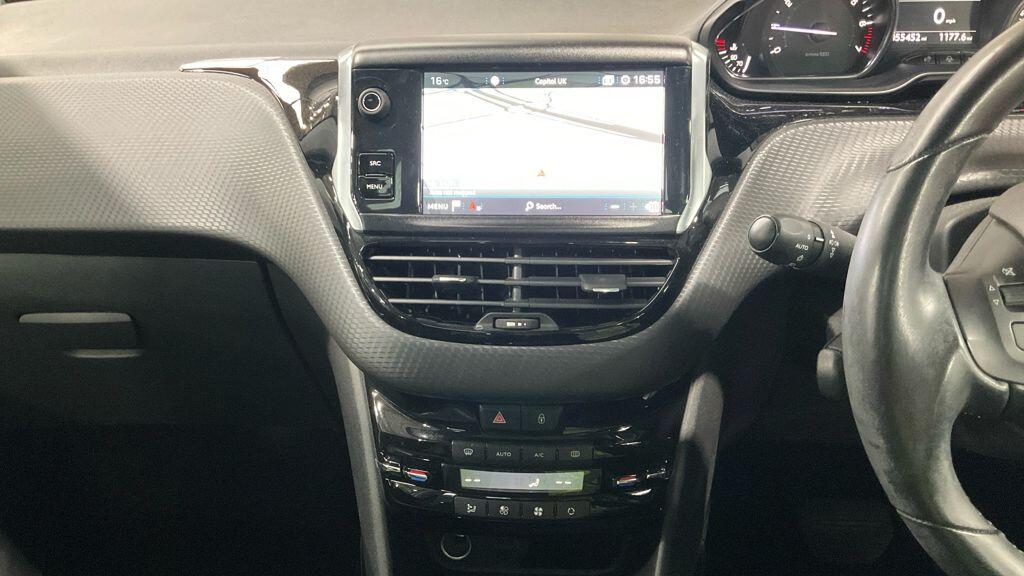 Peugeot 2008 view 10