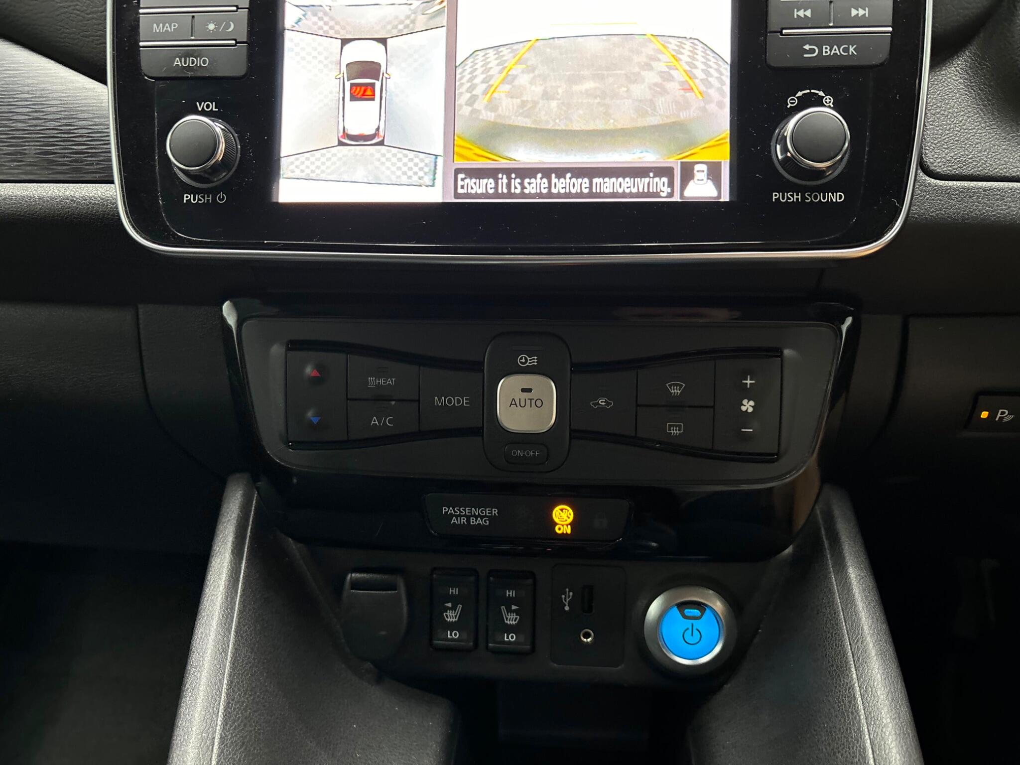 Nissan Leaf view 14