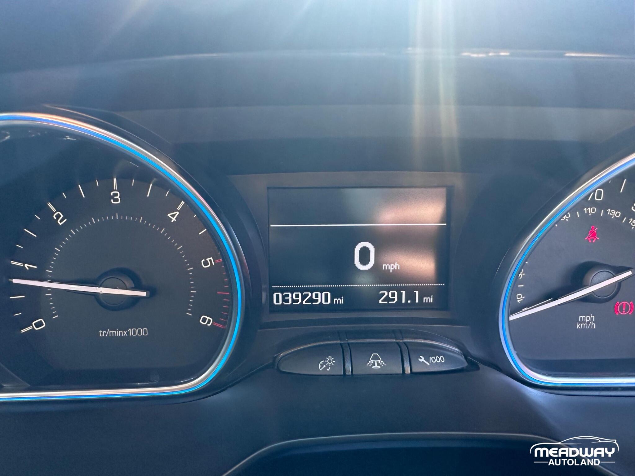 Peugeot 2008 view 15