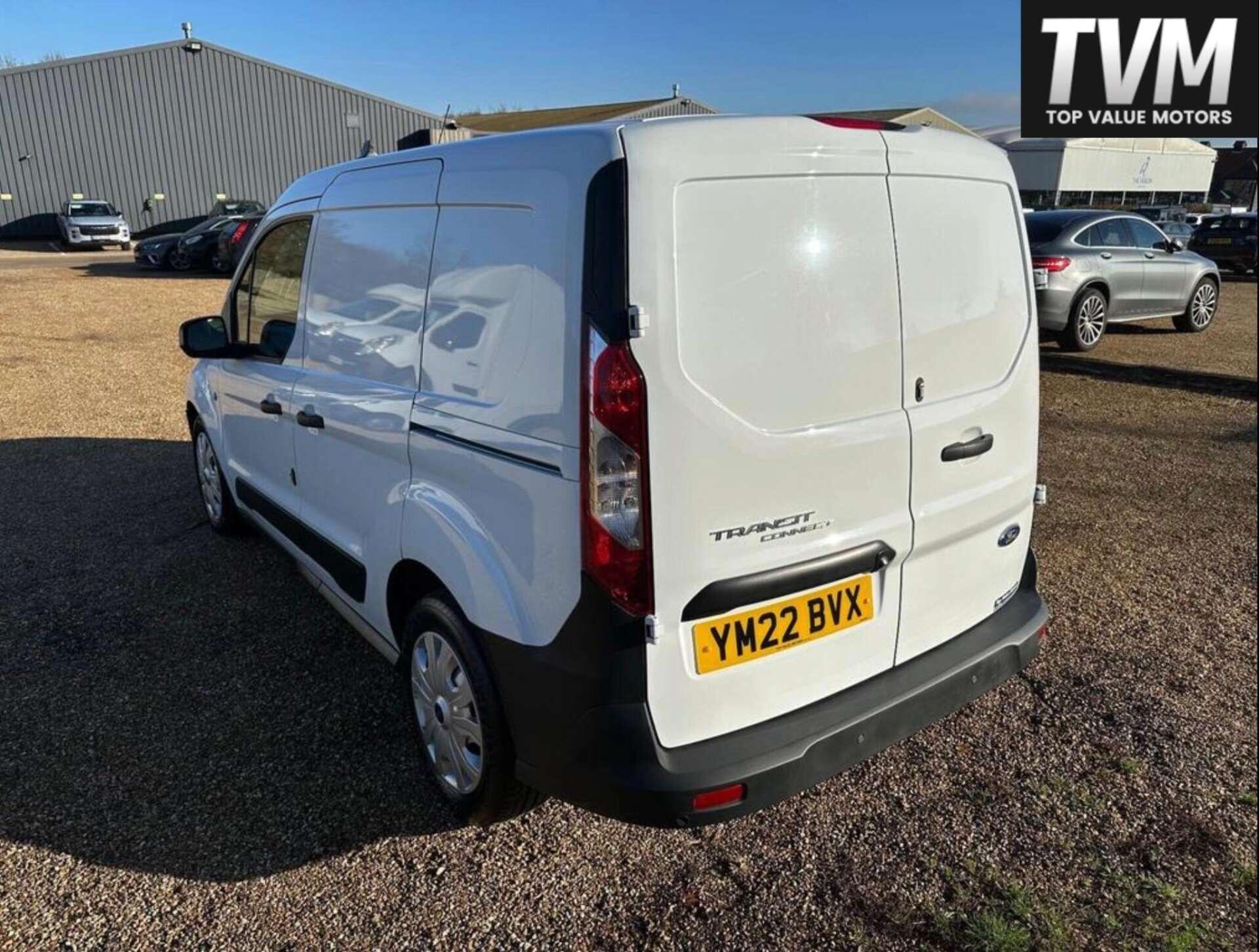 Ford Transit Connect view 5