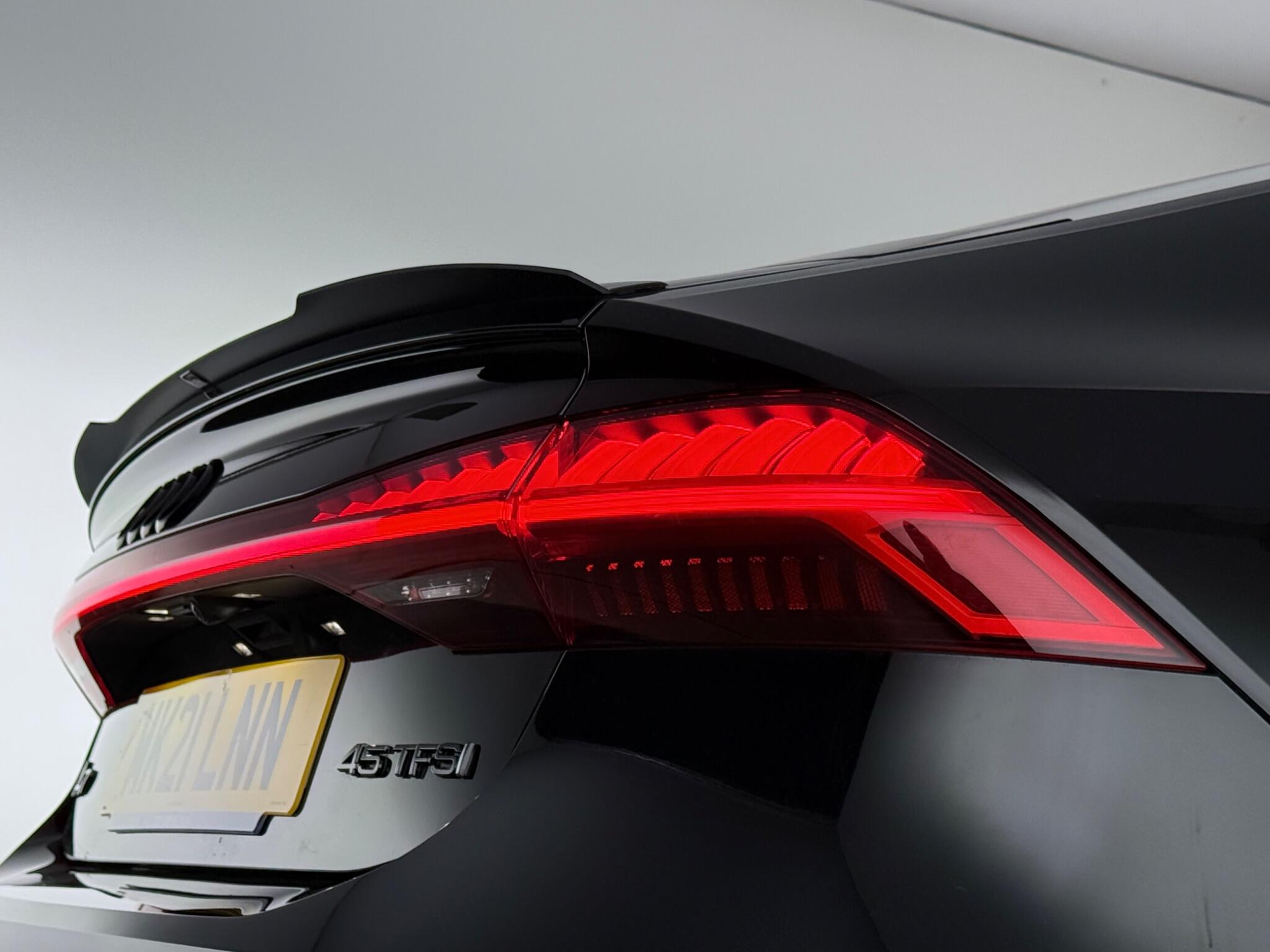 Audi A7 view 13