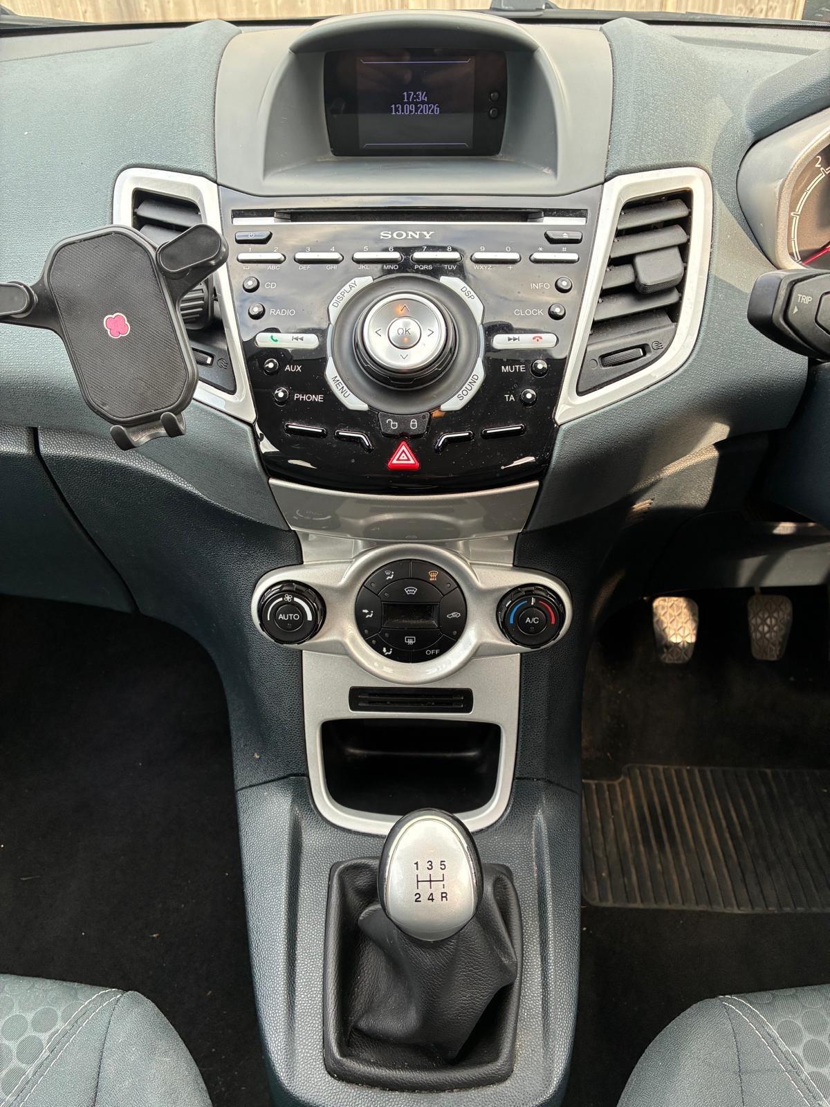 Ford Fiesta view 17