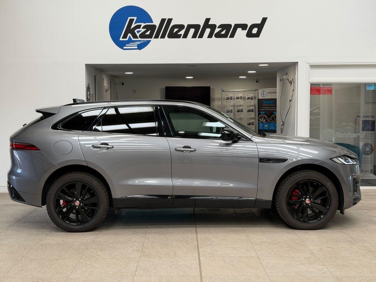 Jaguar F-Pace view 2