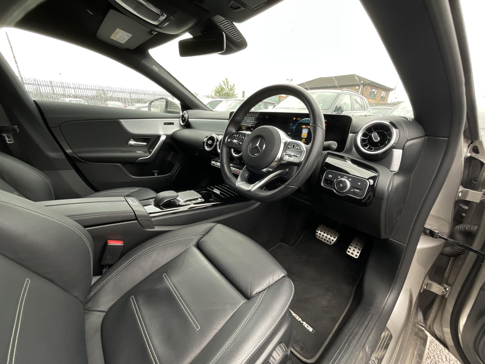 Mercedes-Benz Cla view 7