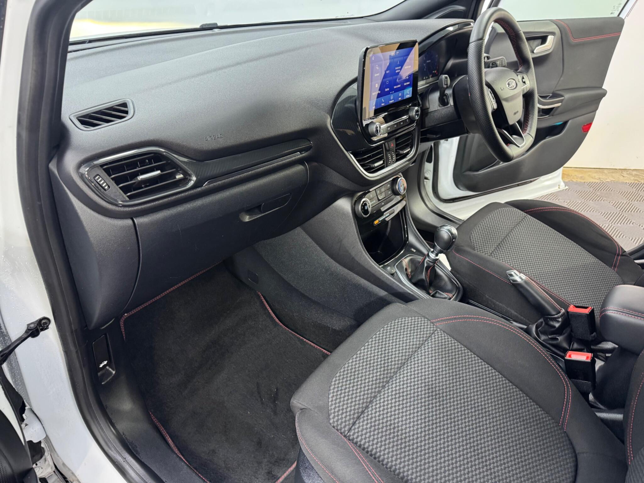 Ford Puma view 28