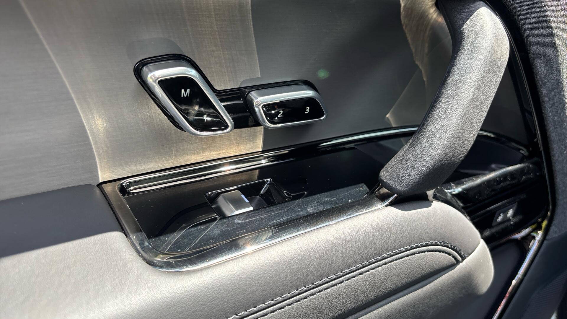 Land Rover Range Rover Sport view 38