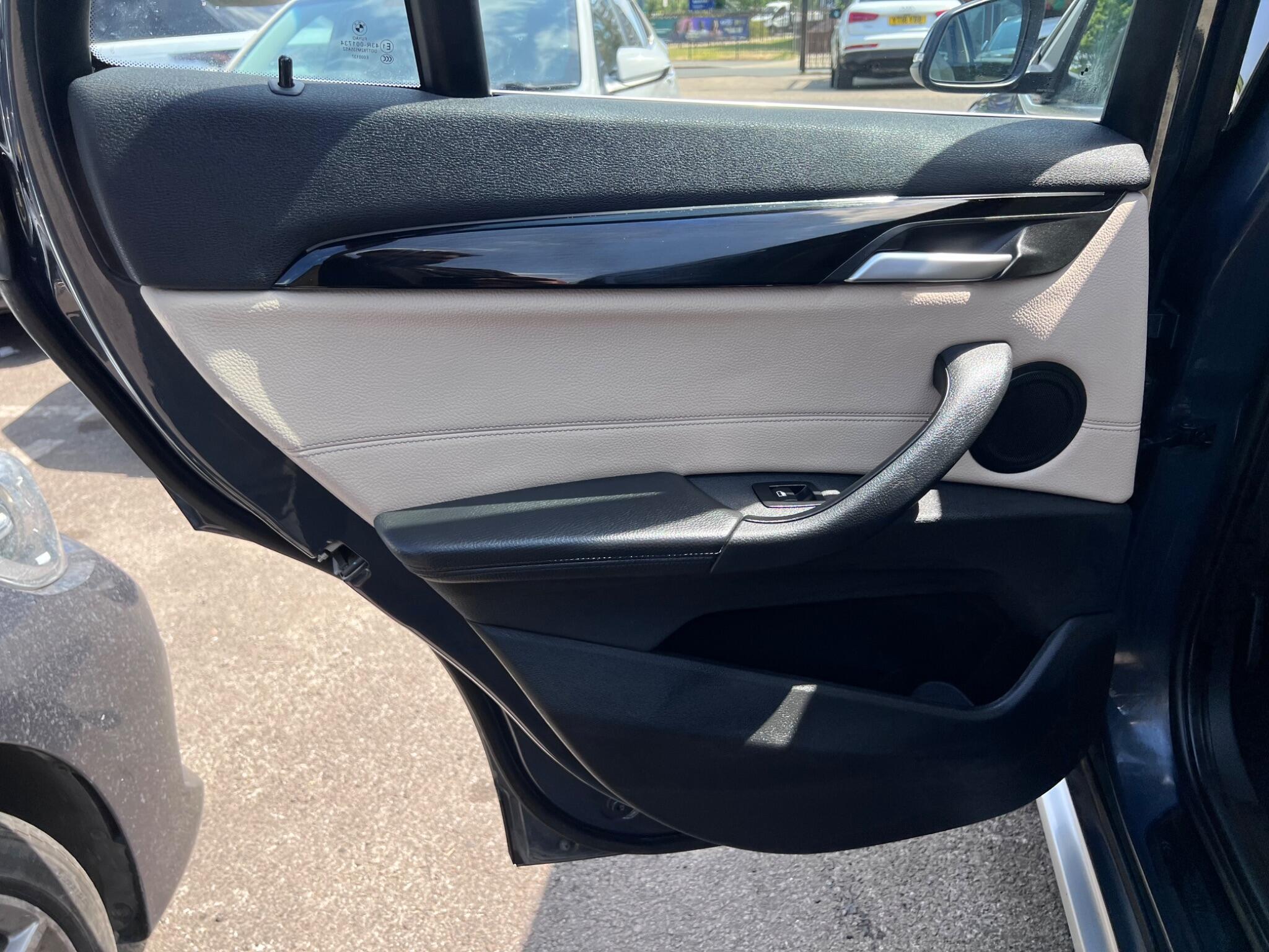 BMW X1 view 33